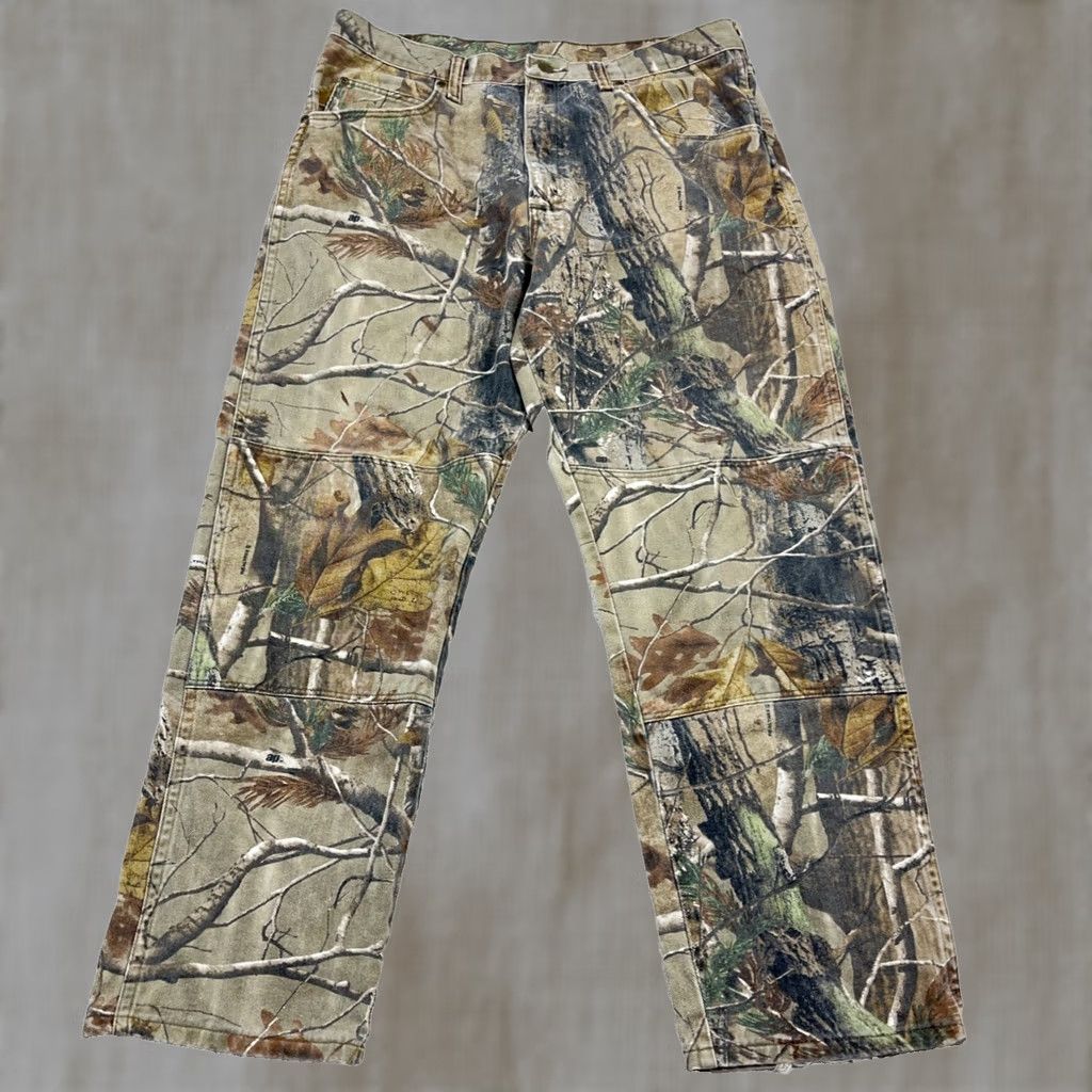 Wrangler VINTAGE Wrangler Jeans Men 34x29 Camo Realtree Hardwood Baggy Y2K Double Knee Brown Size US 34 / EU 50 - 1 Thumbnail