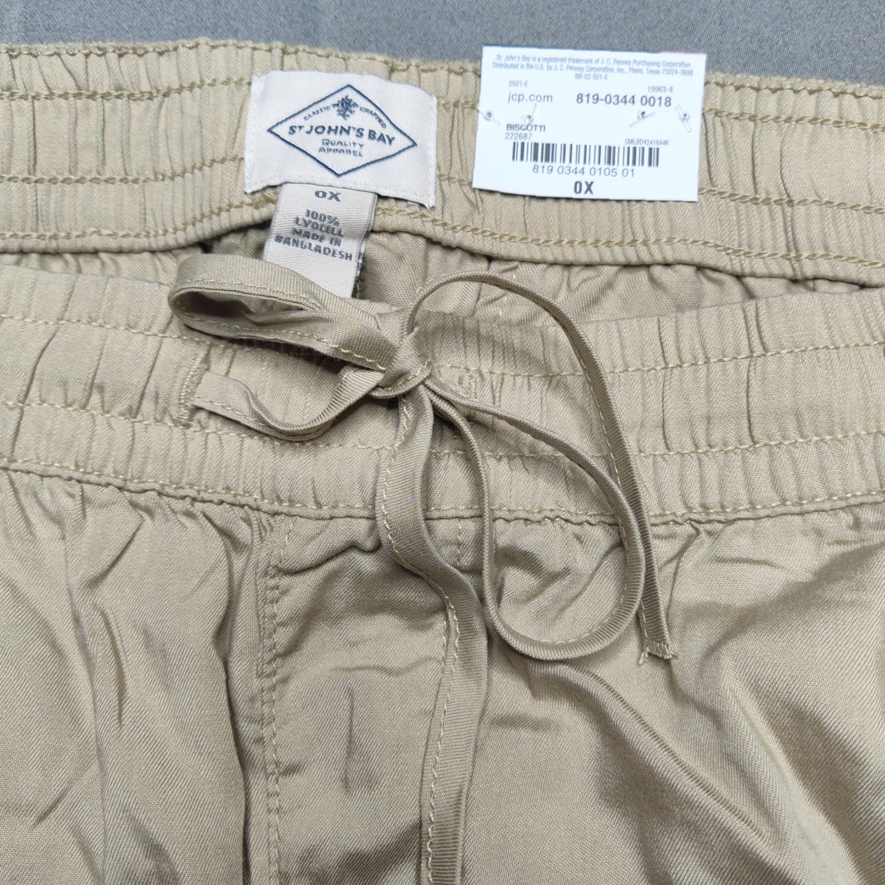 Vintage St. John's Bay Women Plus 0X Biscotti Easy Fit Crop Pull On Lyocell Pants NEW Size 40" / US 18 - 5 Thumbnail