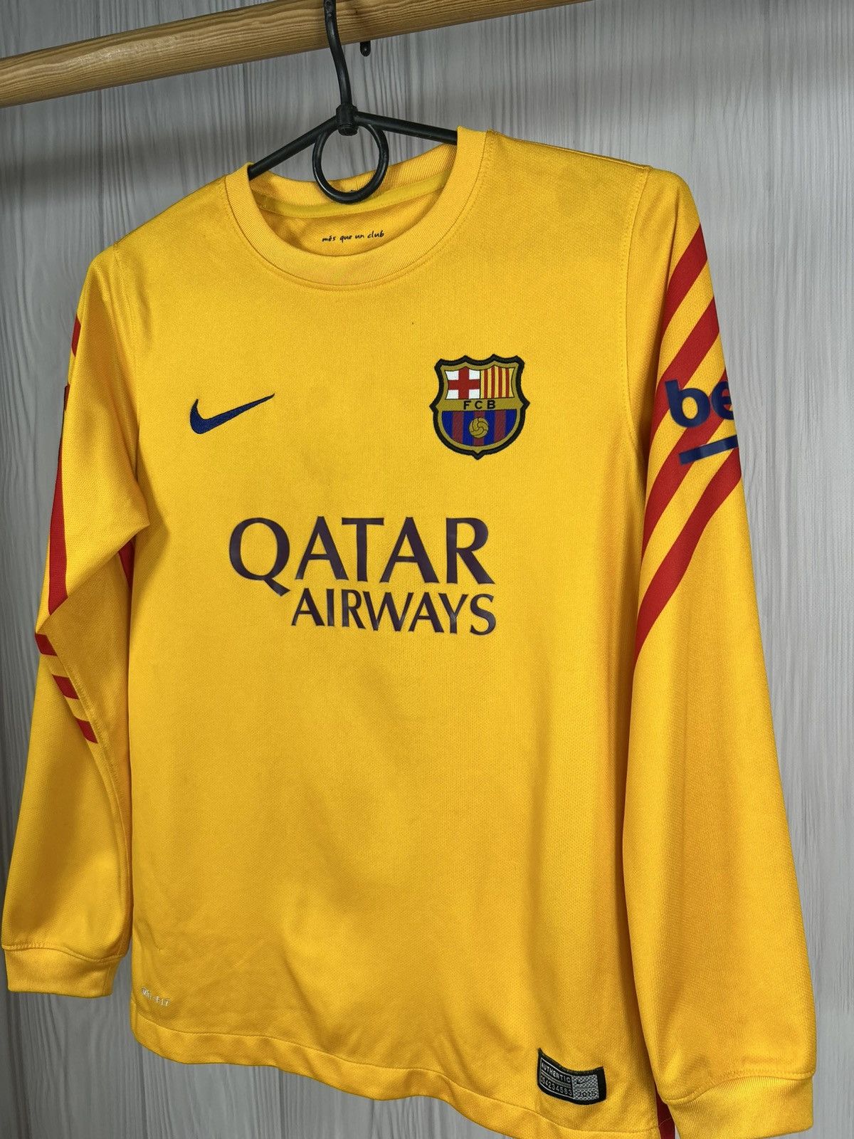 Nike FC Barcelona 2015 Soccer Jersey Longsleeve Size Boys M Size US M / EU 48-50 / 2 - 2 Thumbnail