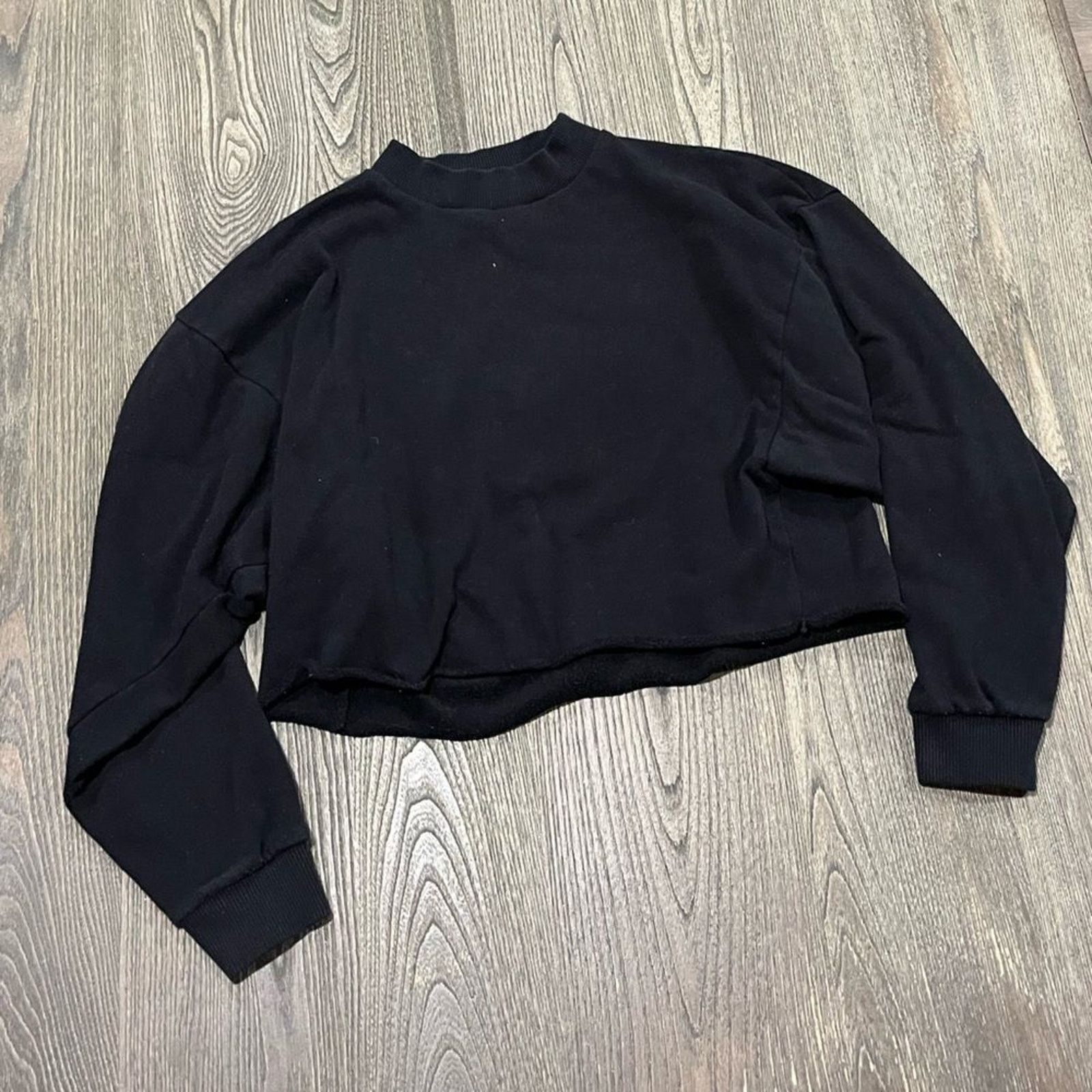 American Eagle Outfitters American Eagle Ahh-Mazingly Soft Cropped Sweatshirt Fleece S Size S / US 4 / IT 40 - 1 Thumbnail