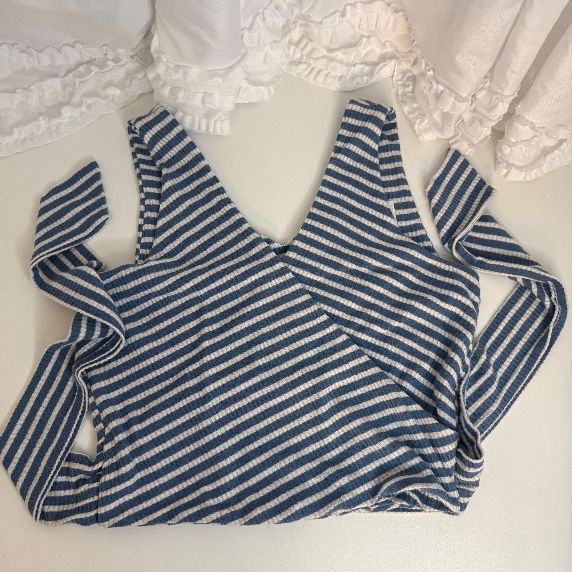 Other Dee Elly Blue & White Striped Wrap Crop Top Ribbed Sleeveles Size M / US 6-8 / IT 42-44 - 5 Thumbnail