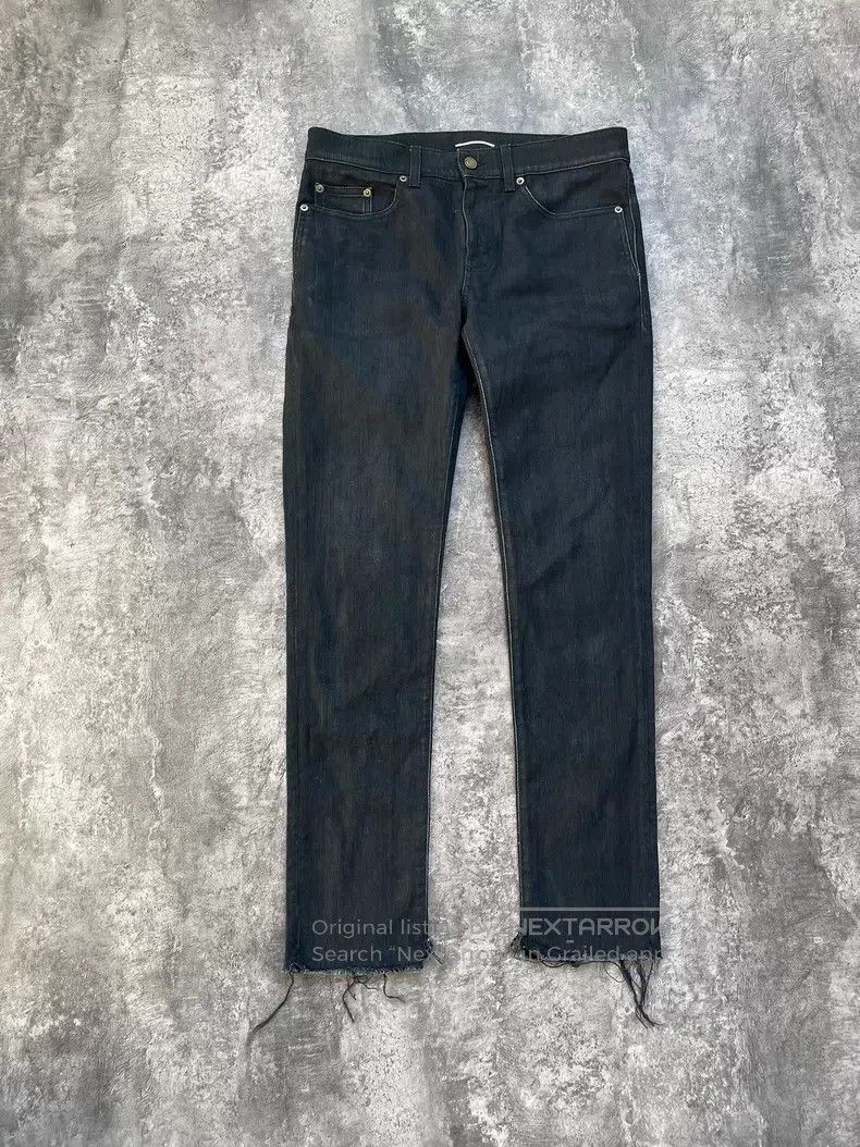 Saint Laurent Paris Frayed denim jeans