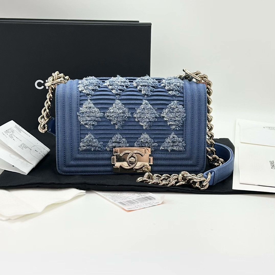 Chanel Pre-loved Bag Very good condition Size ONE SIZE - 1 Thumbnail