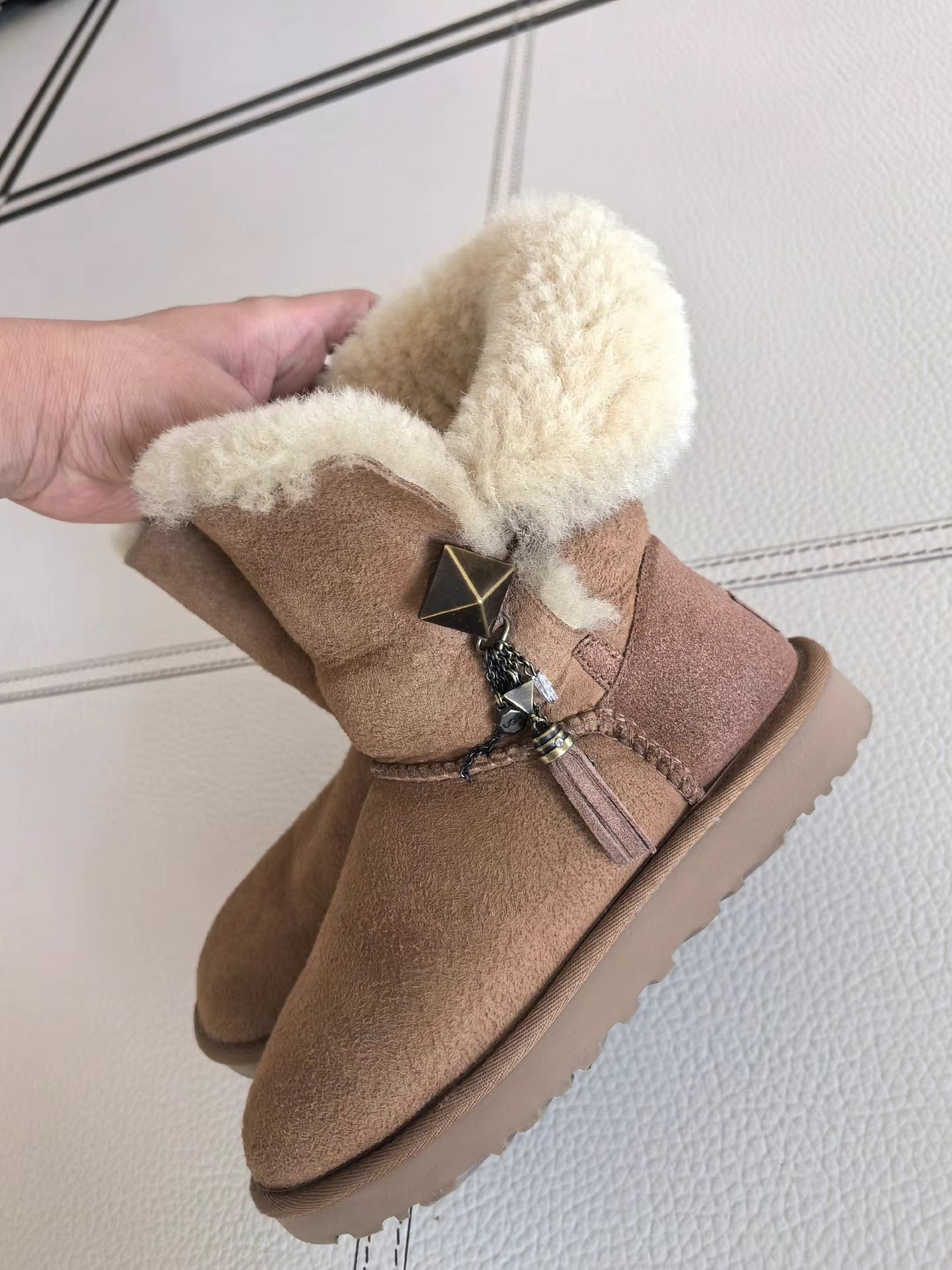 Ugg UGG Women's Shoes K17 Size US 7 / IT 37 - 3 Thumbnail