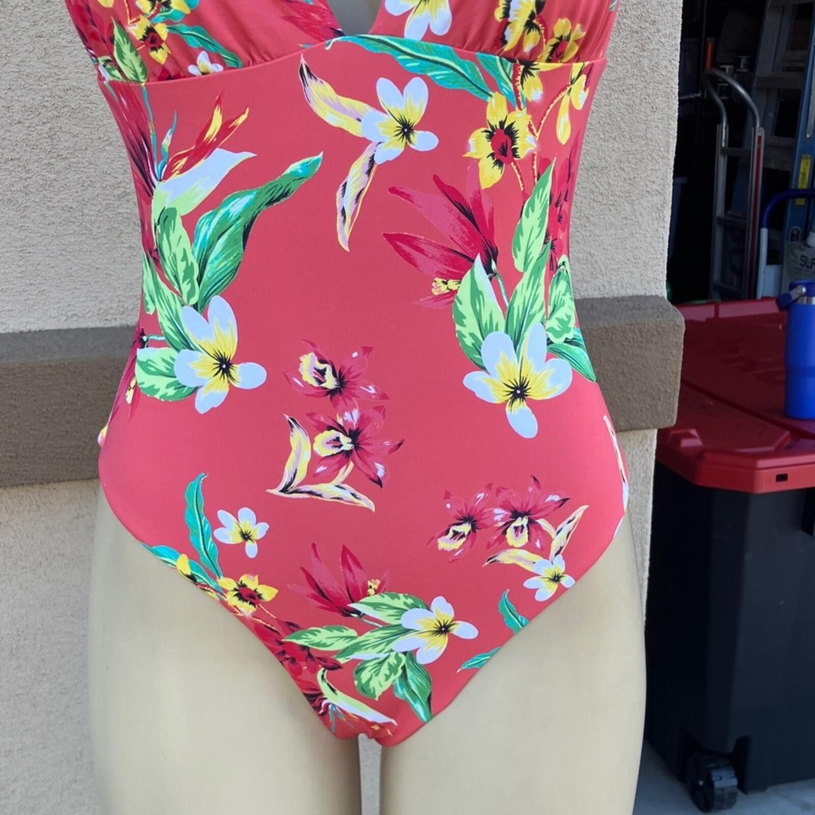 Aquascutum Aqua Coral Floral One-Piece Swimsuit Size ONE SIZE - 8 Thumbnail