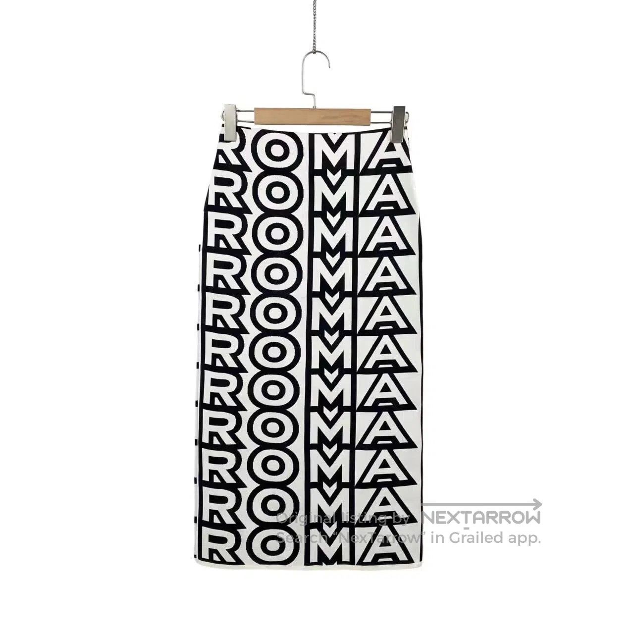 Fendi Fendi Skirt full of printed letters and logo| Size 26" / US 2 / IT 38 - 2 Thumbnail