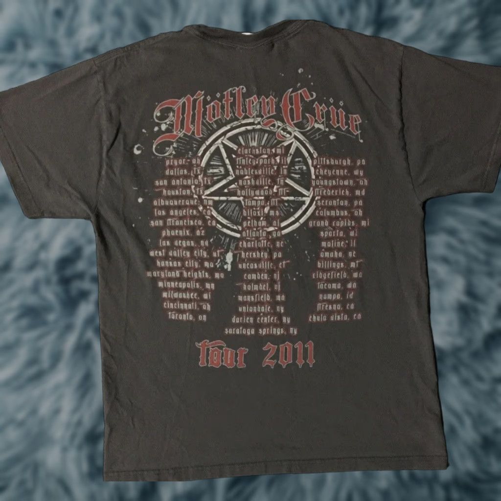 Vintage Motley Crue 2011 Tour Shirt S Concert T-Shirt Men Gray Rock Band Music Vintage Biker Size US S / EU 44-46 / 1 - 1 Thumbnail