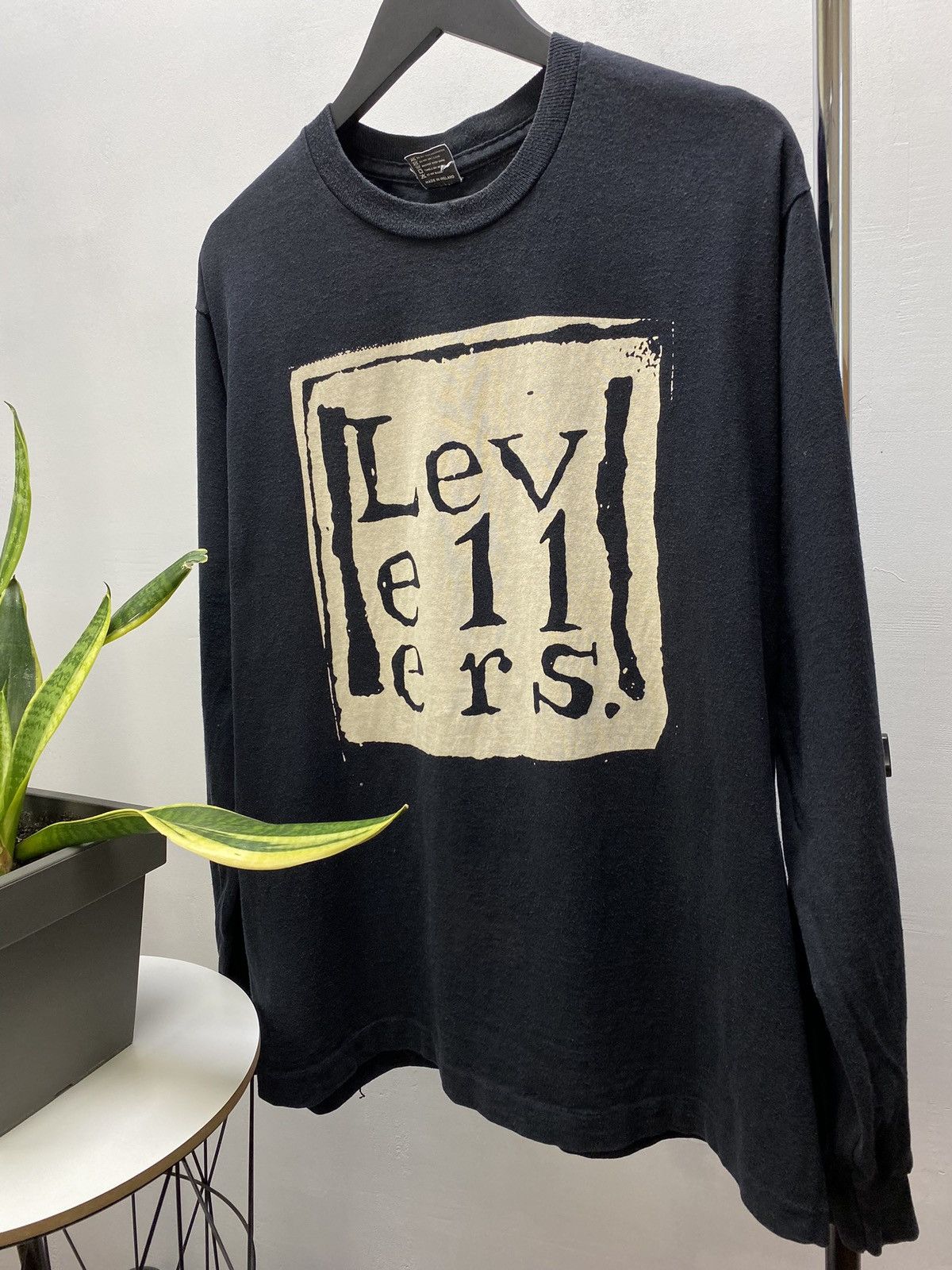 Band Tees Vintage 90's Levellers Black Long Sleeve Shirt Band Tees Men Size US XL / EU 56 / 4 - 2 Thumbnail