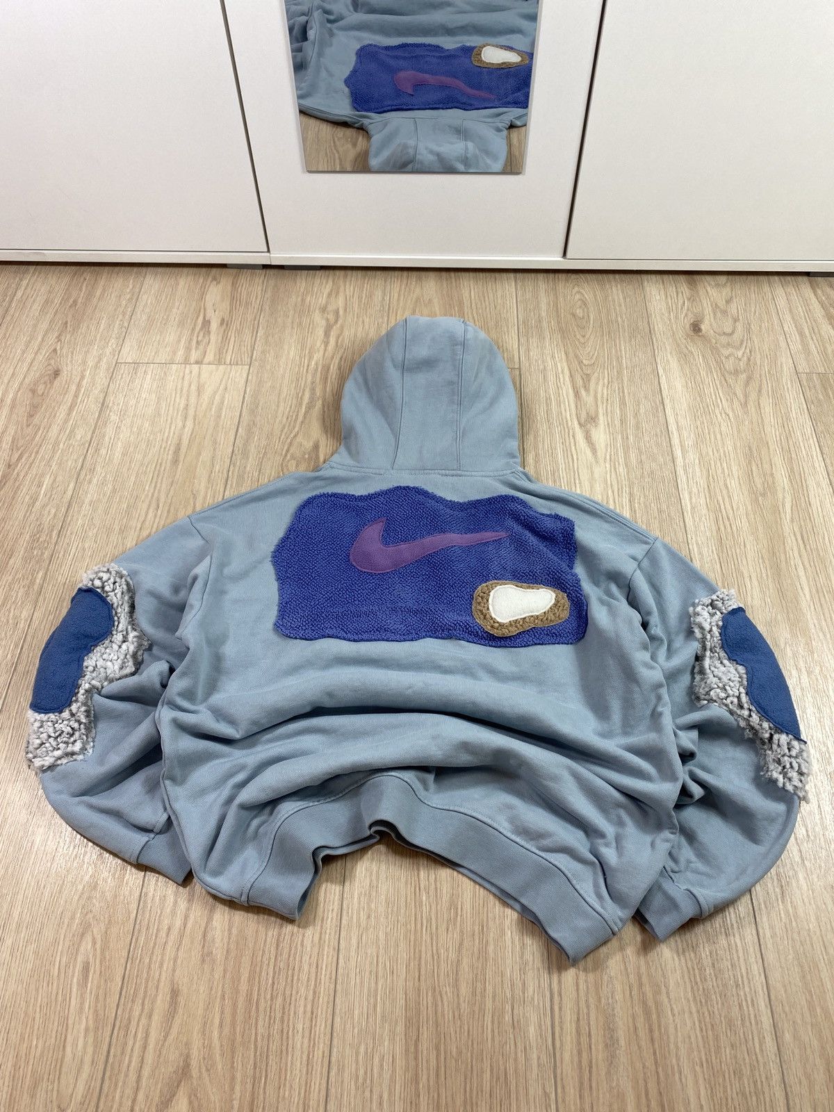 Nike × Vintage Vintage Nike Custom UFO Center Swoosh Oversize Hoodie Y2K UK Size US L / EU 52-54 / 3 - 2 Thumbnail