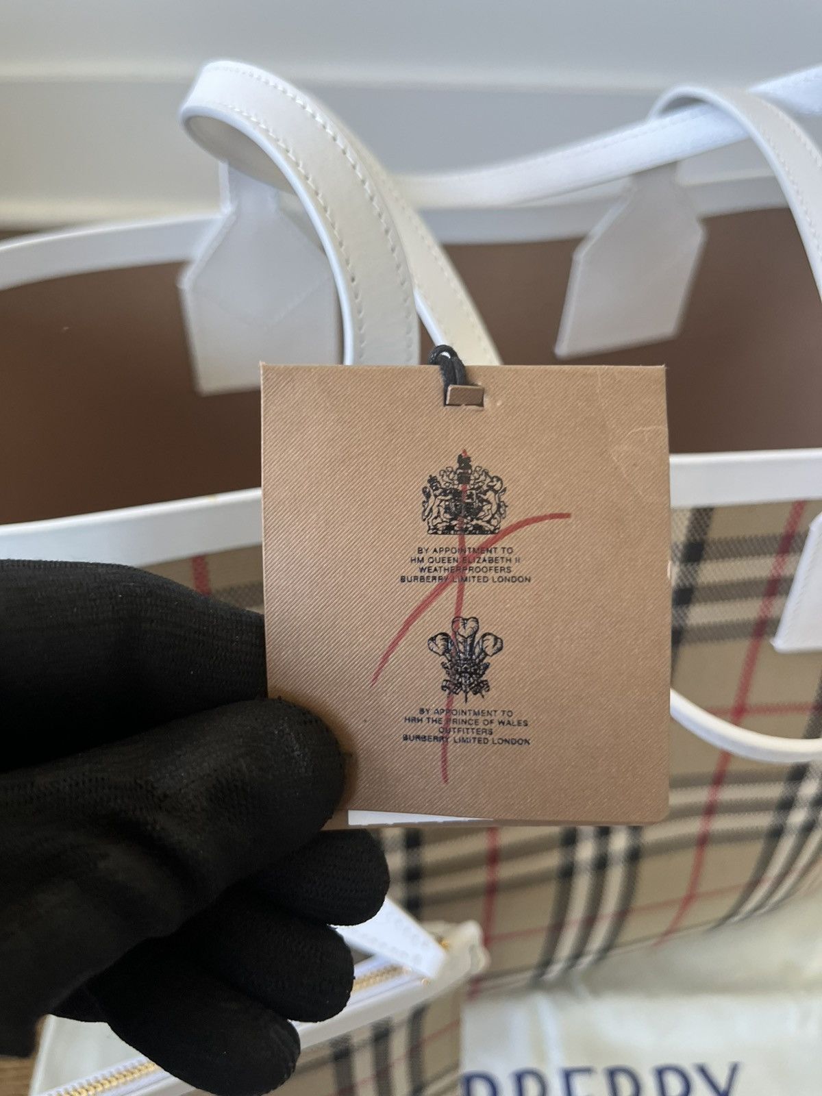 Burberry Burberry Medium London Tote Bag Size ONE SIZE - 20 Thumbnail