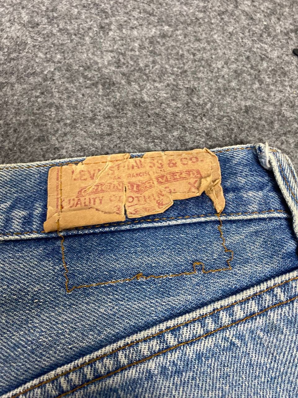 Levi's vintage 80s levis 501 selvedge distressed denim nice design Size US 28 / EU 44 - 8 Thumbnail