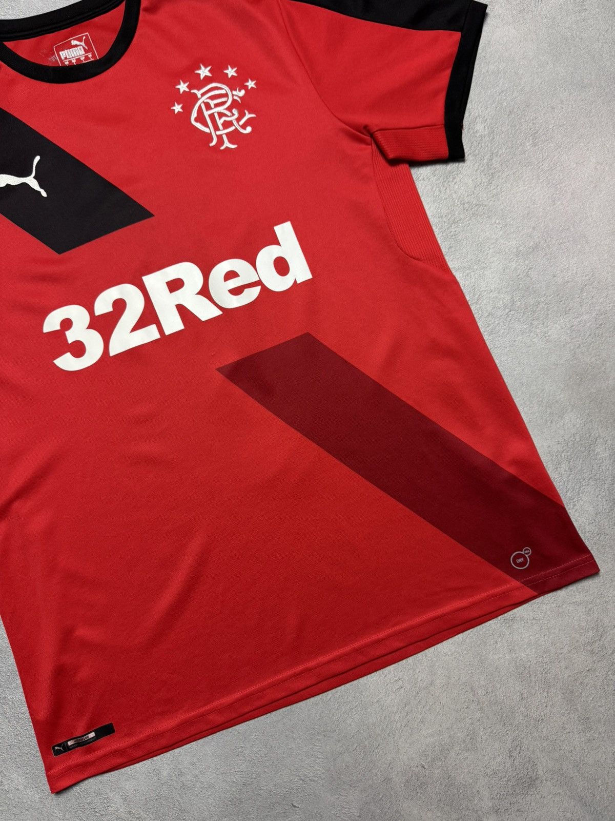 Puma Glasgow Rangers 2015 2016 Away Shirt Soccer Jersey Puma Size US L / EU 52-54 / 3 - 4 Thumbnail