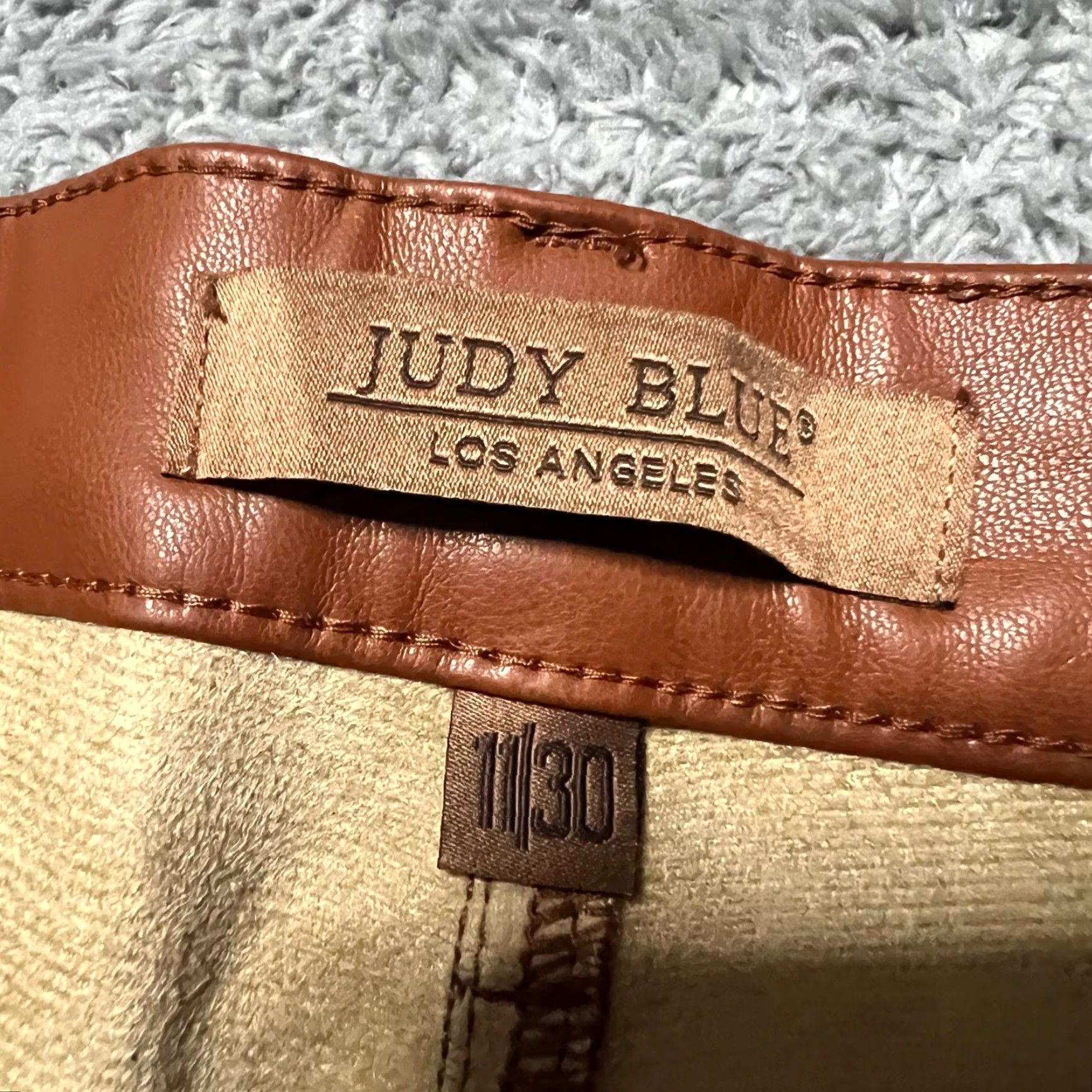 Vintage VINTAGE Judy Blue Pants Womens 11 /30 (32x23.5) Brown Wide Leg Crop Vegan Faux Leather Womens 11 /30 Brown Wide Leg Cropped Pants Judy Blue Size 32" / US 10 / IT 46 - 3 Thumbnail