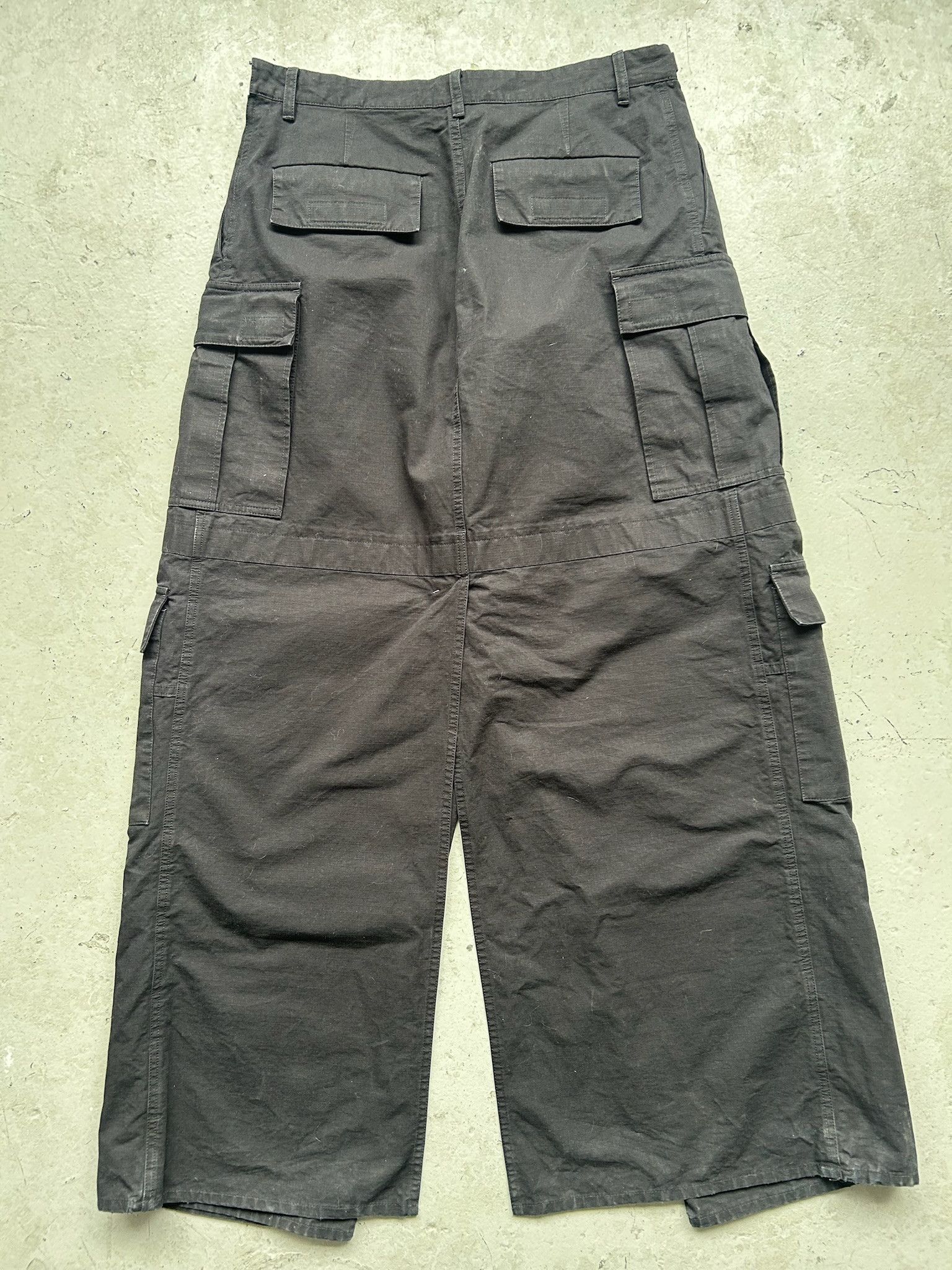 Balenciaga Balenciaga Black Apron Cargos Size US 34 / EU 50 - 3 Thumbnail