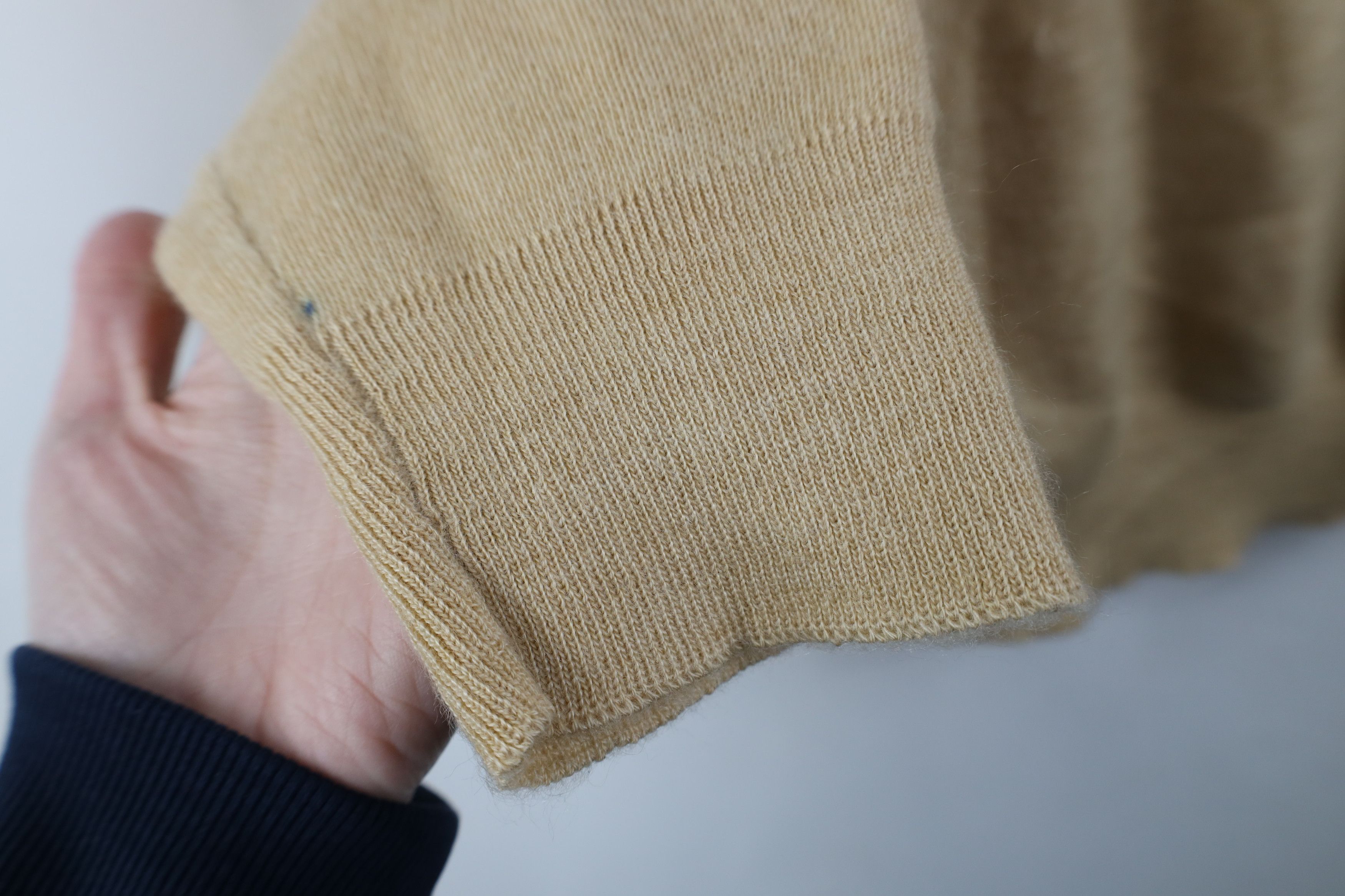 Vintage Vintage 70s Streetwear Soft Turtleneck Sweater Beige Tan USA Size US S / EU 44-46 / 1 - 6 Thumbnail