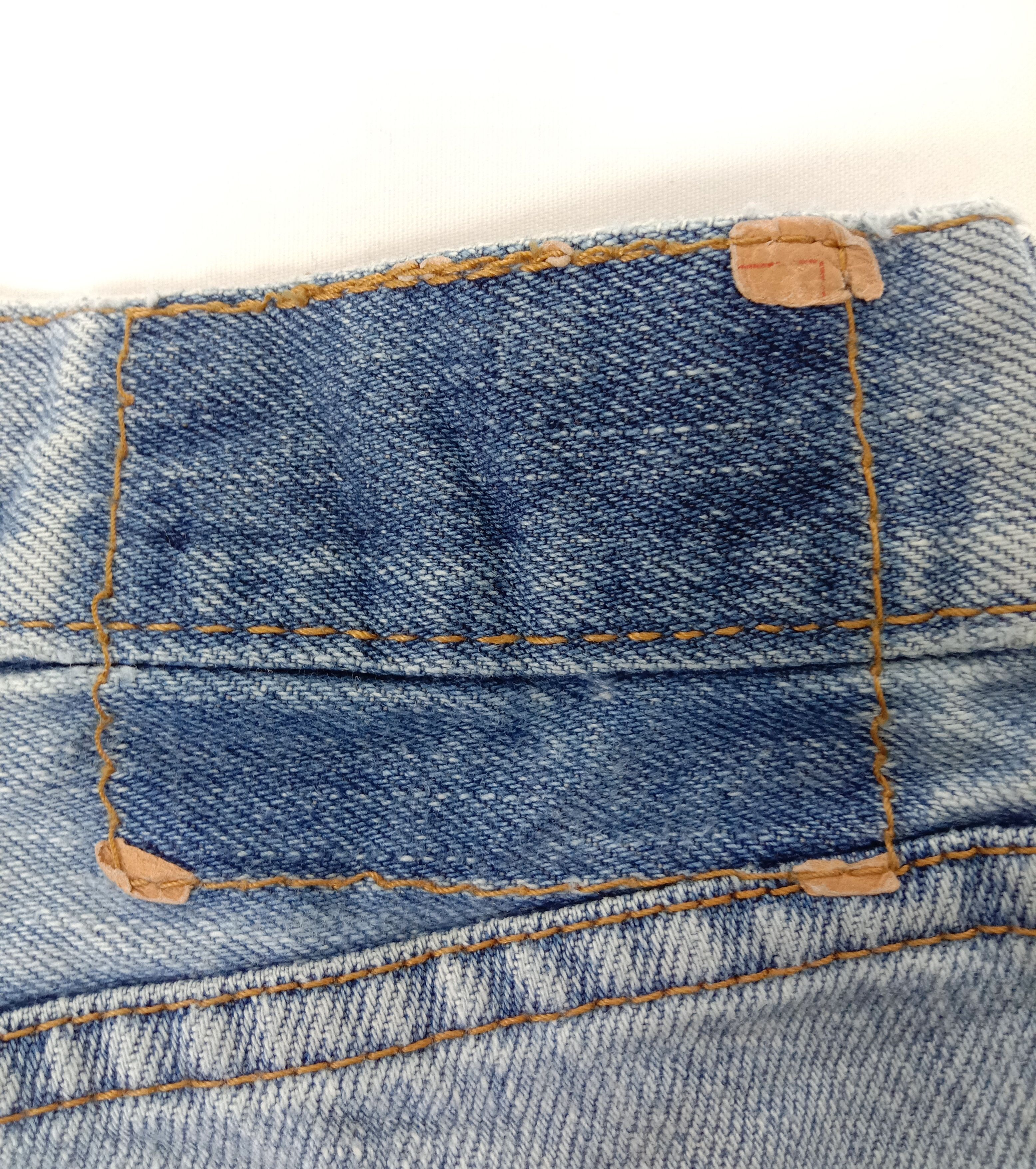Levi's Vintage Levi's 505 Jeans Light Wash Straight Fit Denim Size US 29 - 15 Thumbnail