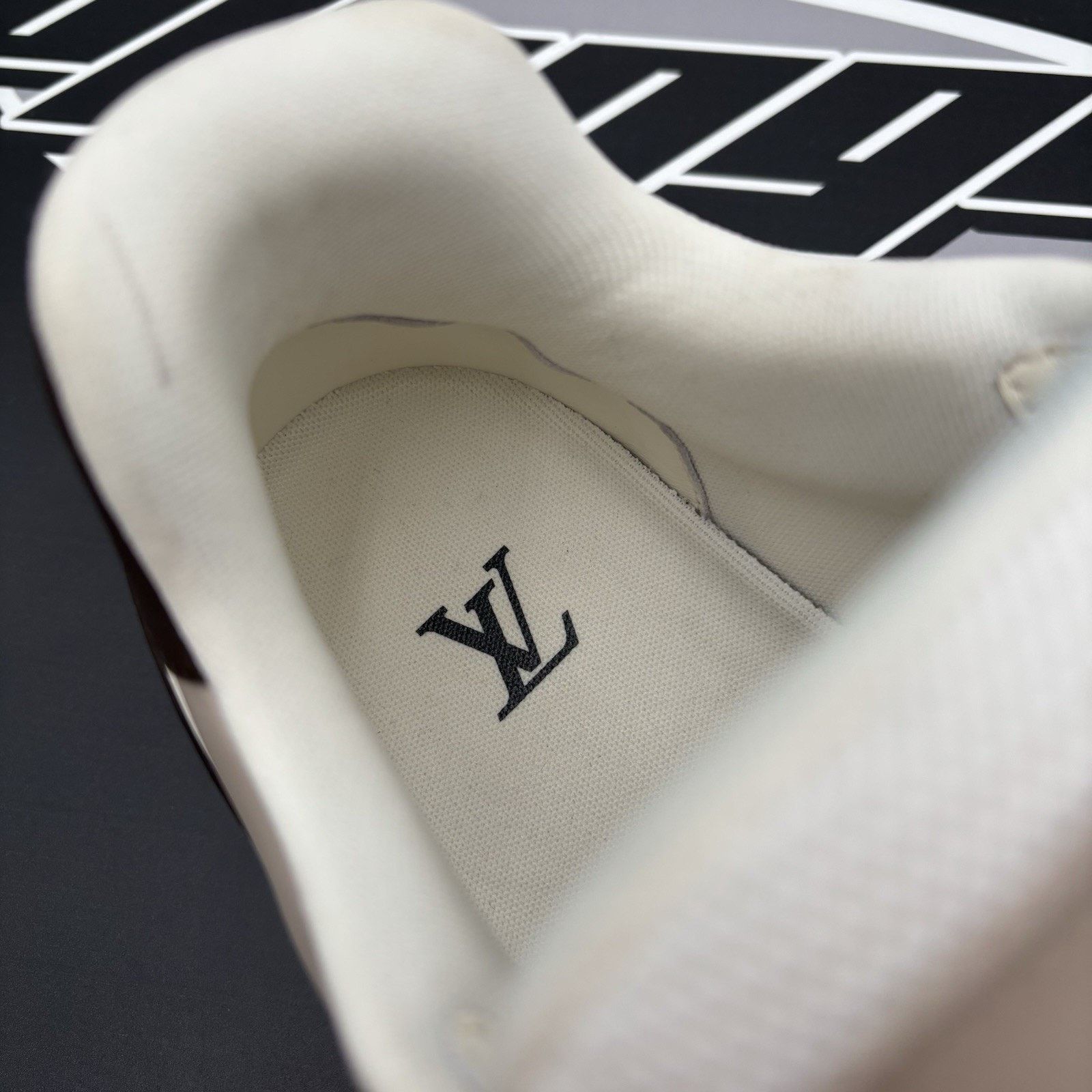 Louis Vuitton 10-10.5 US Louis Vuitton Trainer Strap ' Brown Beige ' GREAT Size US 10 / EU 43 - 7 Thumbnail
