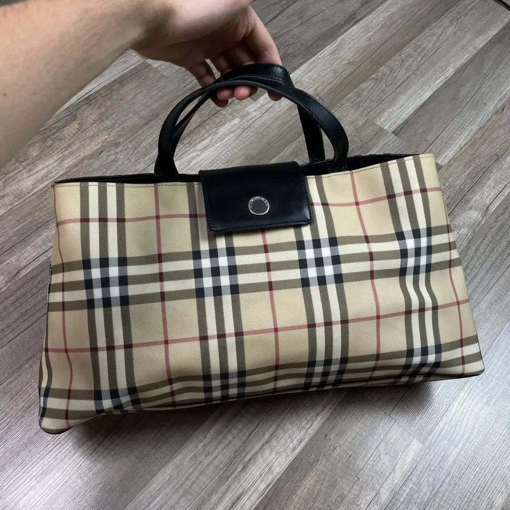 Burberry Burberry Full pattern Handbag Measurements: 45x23x10cm Size ONE SIZE - 4 Thumbnail