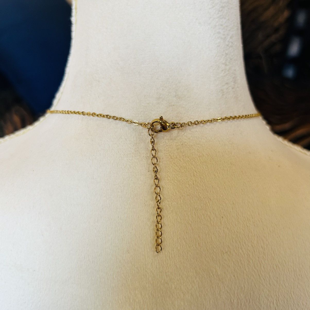 Vintage Vintage hammered texture gold plated cross on chain necklace Size ONE SIZE - 5 Thumbnail