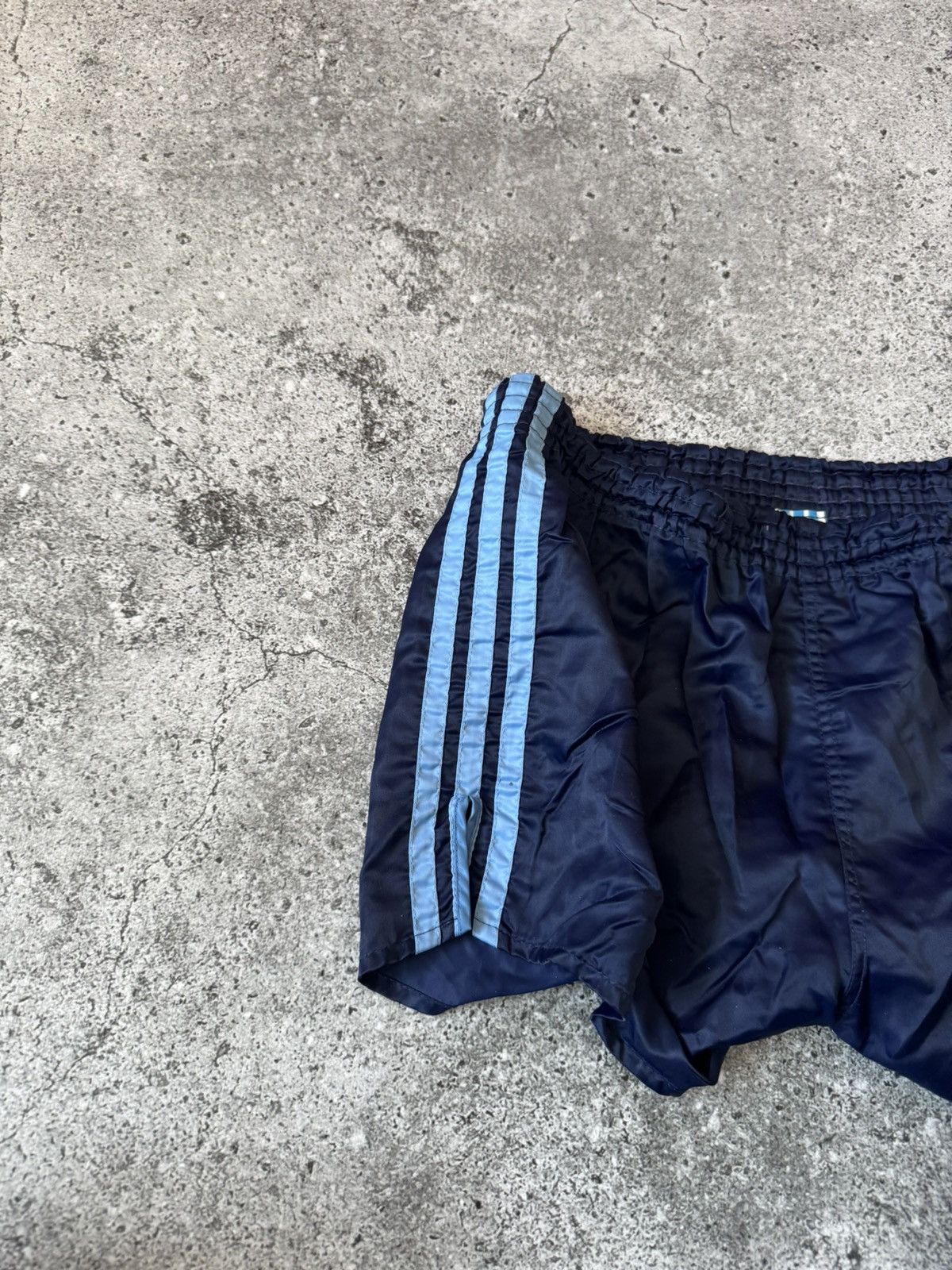 Adidas Adidas Rare Short Made West Germany Football Short Vintage Size US 32 / EU 48 - 2 Thumbnail