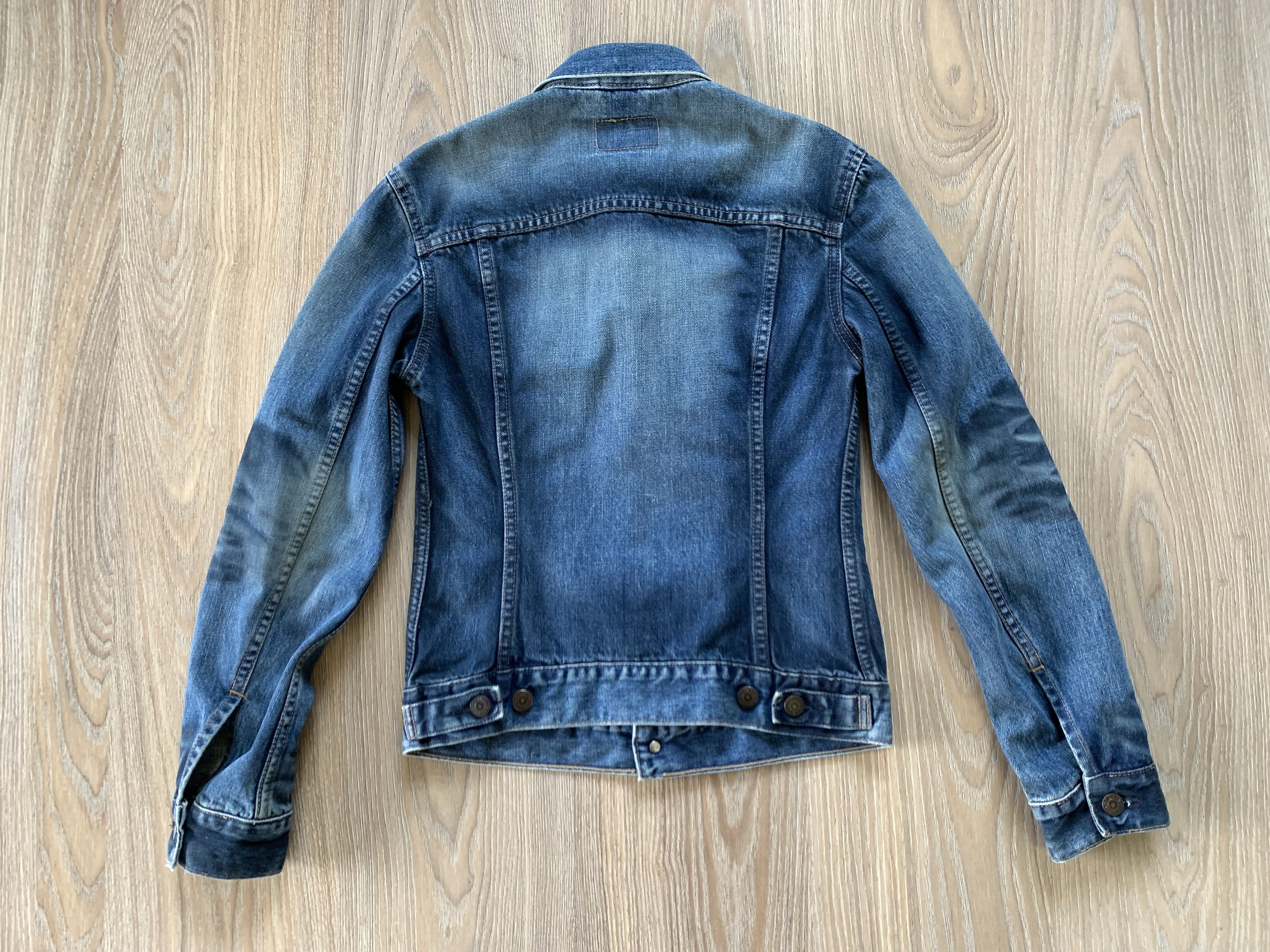Levi's Vintage Clothing Vintage Levi’s Washed Denim Trucker Jacket Size S / US 4 / IT 40 - 3 Thumbnail