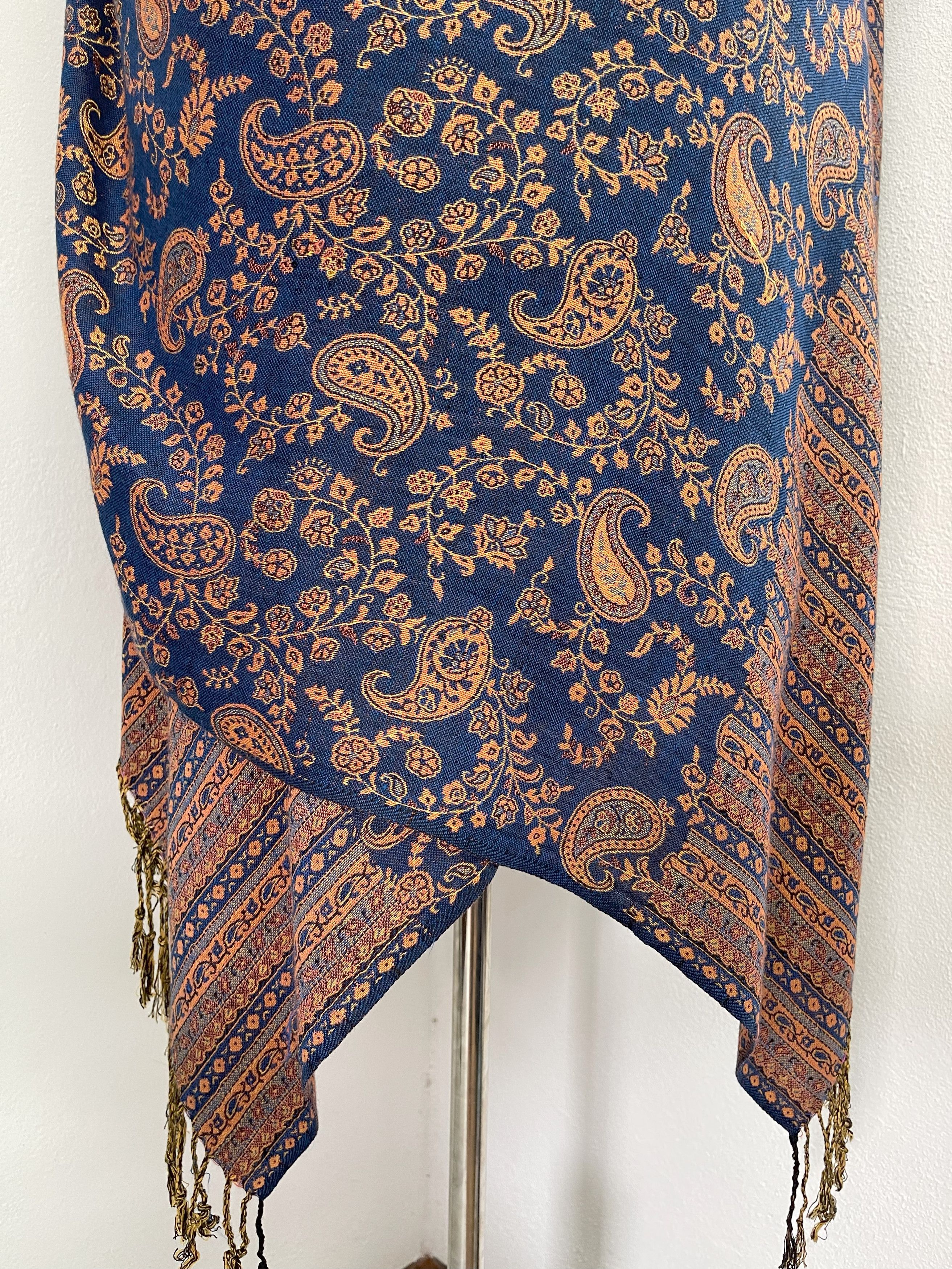 Vintage Vintage Big Size Scarves, Large-Sized Wrap Scarf - 6077 Size ONE SIZE - 10 Thumbnail