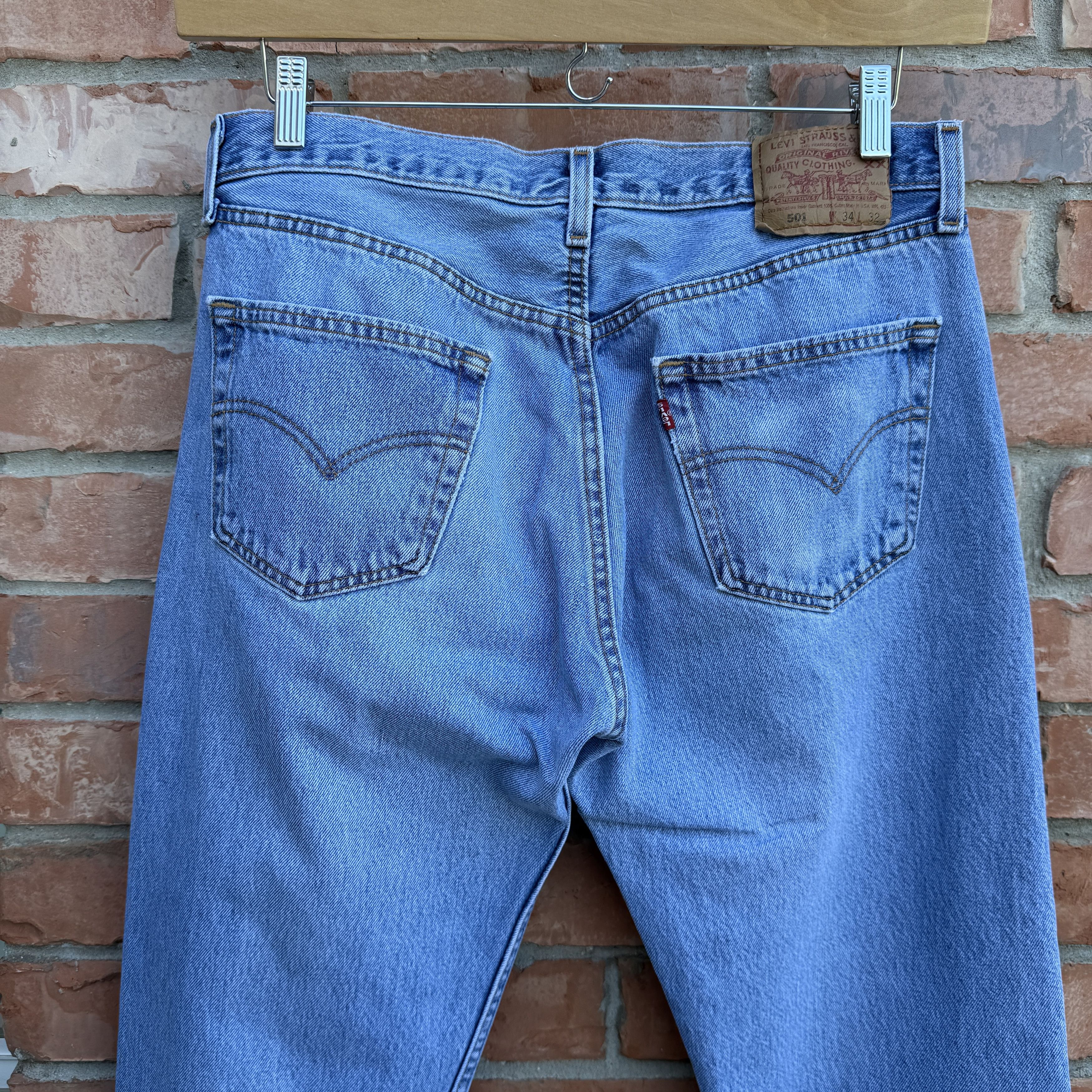 Levi's Vintage 90s Levis 501 Blue Button fly Denim Made USA Jeans Size US 32 / EU 48 - 4 Thumbnail