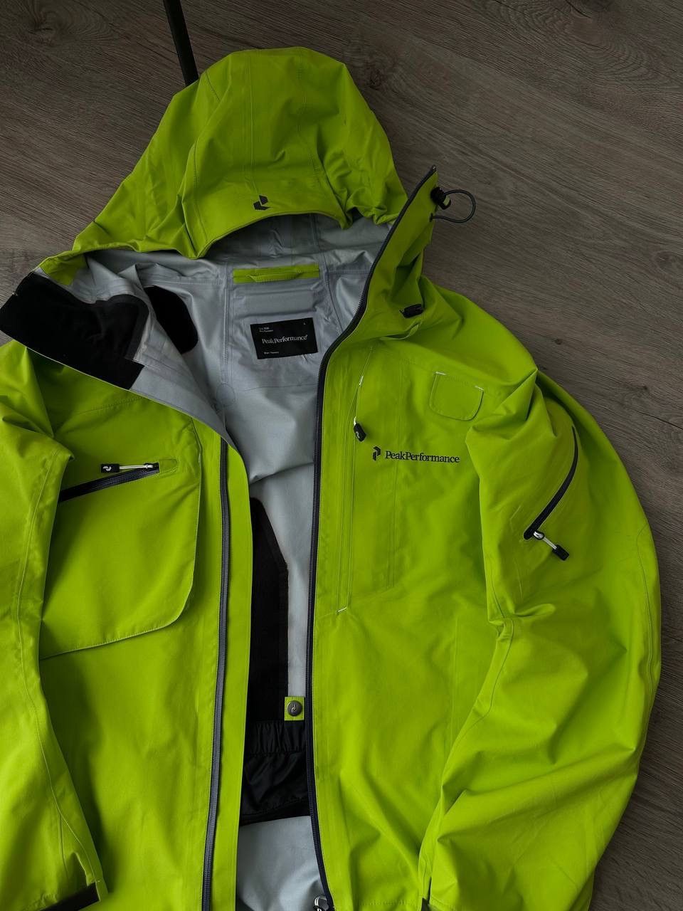 Peak Performance × Vintage Vintage Peak Performance Green Outdoor Style Heli Alp Jacket Size US L / EU 52-54 / 3 - 19 Thumbnail