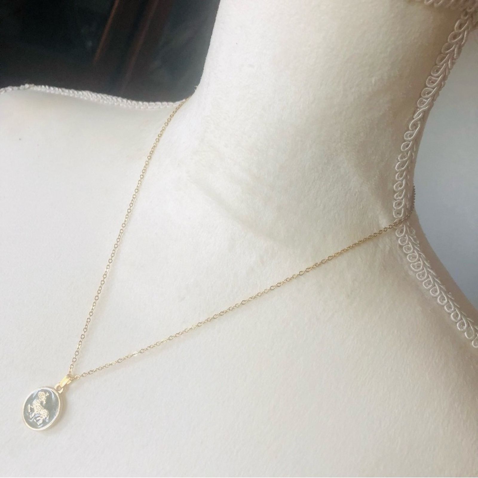 Jewelry H Stern Jewellers Aries astrological necklace Size ONE SIZE - 6 Thumbnail
