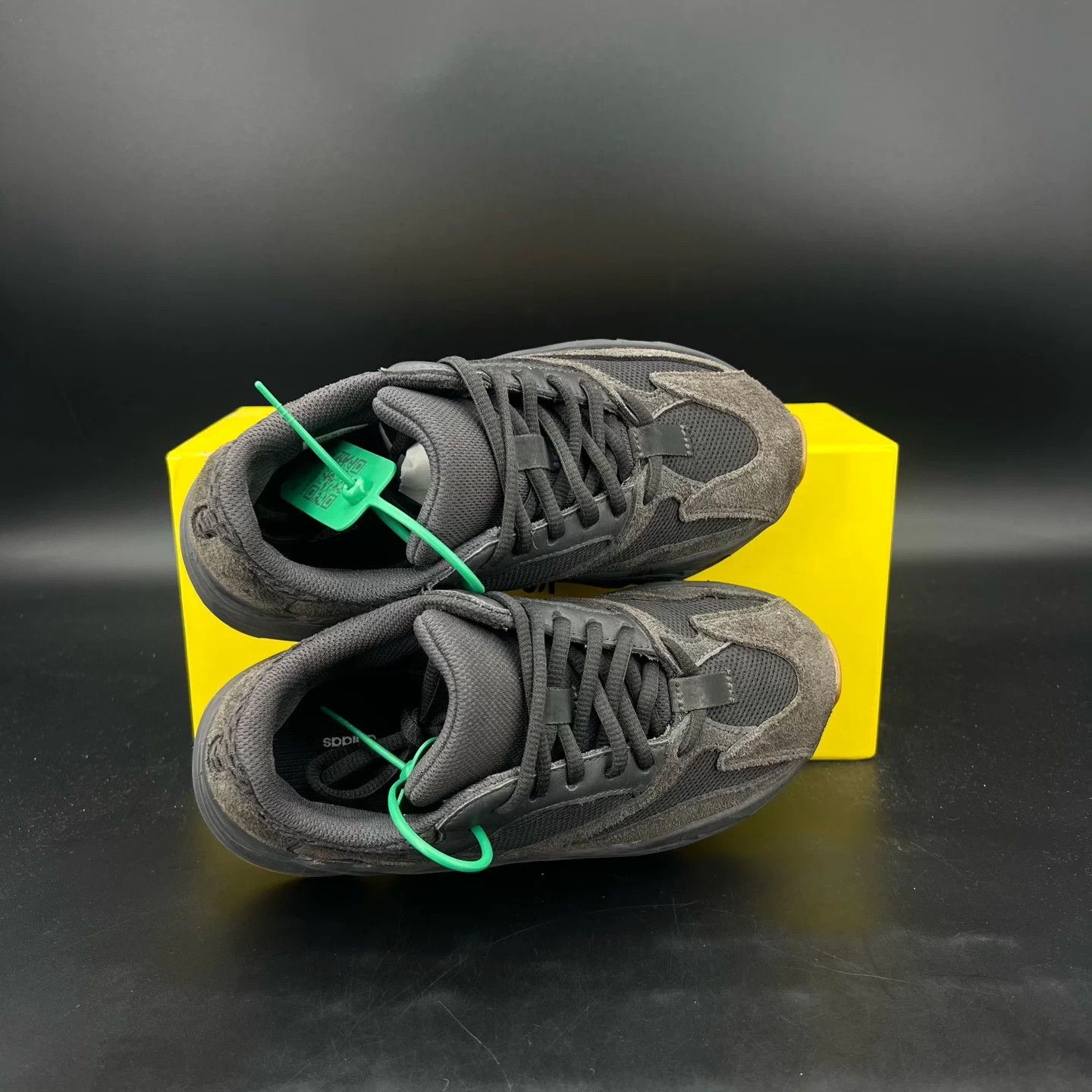 Yeezy Yeezy 700 "Black" 2022 - Size 36 - 99% New Size US 5 / IT 35 - 7 Thumbnail