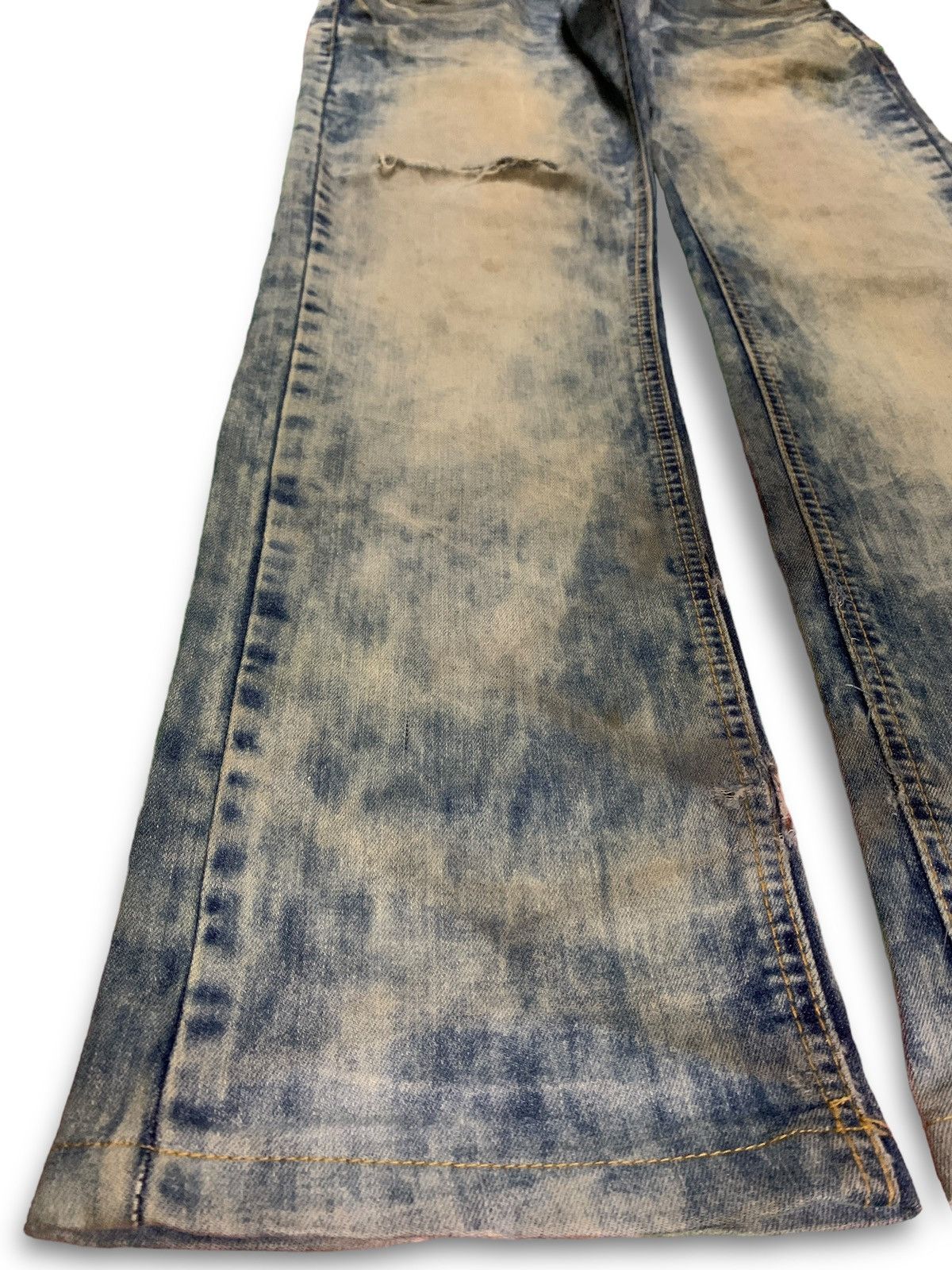 Japanese Brand Vintage Japanese Brand Rusty Wash Distressed Bleach Jeans Size US 32 / EU 48 - 6 Thumbnail