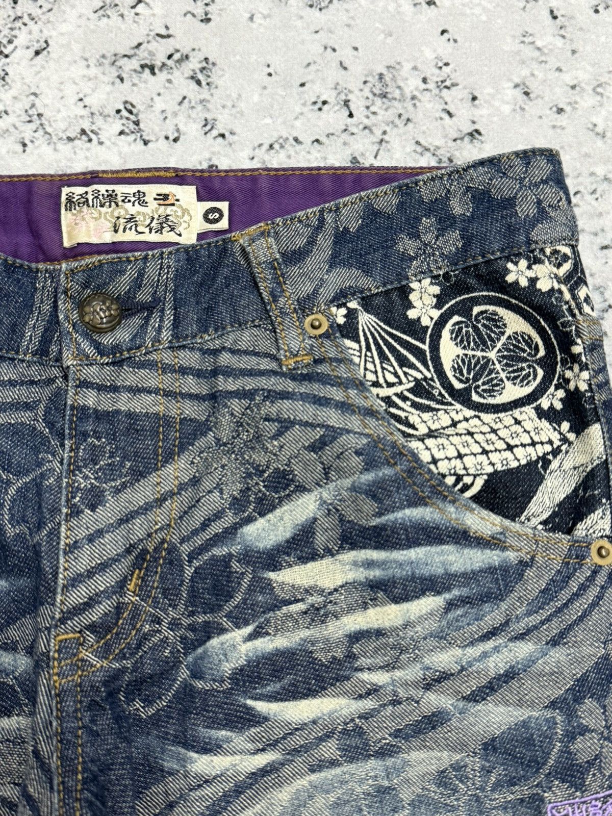 Karakuri Tamashii Vintage Karakuri Tamashi Sakura Embroidered Mini Flare Denim Size US 28 / EU 44 - 10 Thumbnail