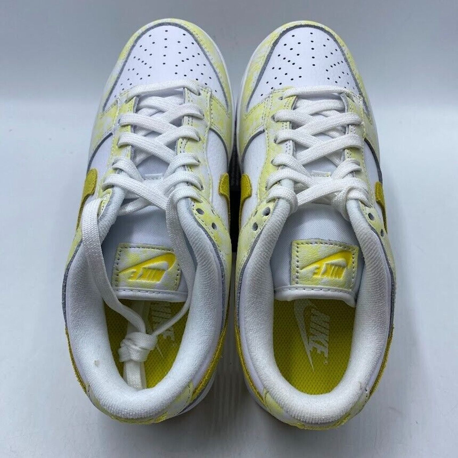 Nike NEW Nike Dunk Low OG Yellow Strike DM9467 700 Women's 7 Size US 7 / IT 37 - 6 Thumbnail