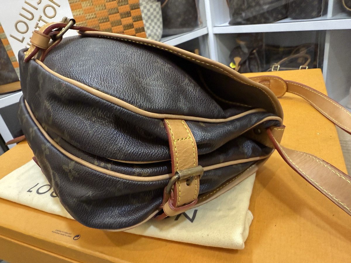 Louis Vuitton LOUIS VUITTON MONOGRAM SAUMUR 30 - 2070 Size ONE SIZE - 10 Thumbnail