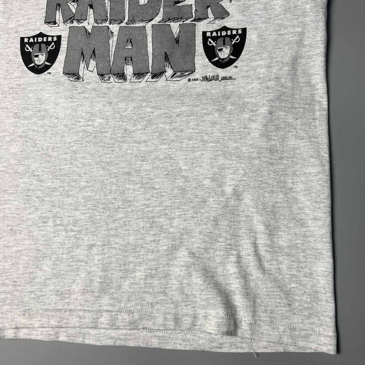 Vintage 1993 Los Angeles Raiders “Raider Man” Evolution Nfl Tees Size US M / EU 48-50 / 2 - 5 Thumbnail