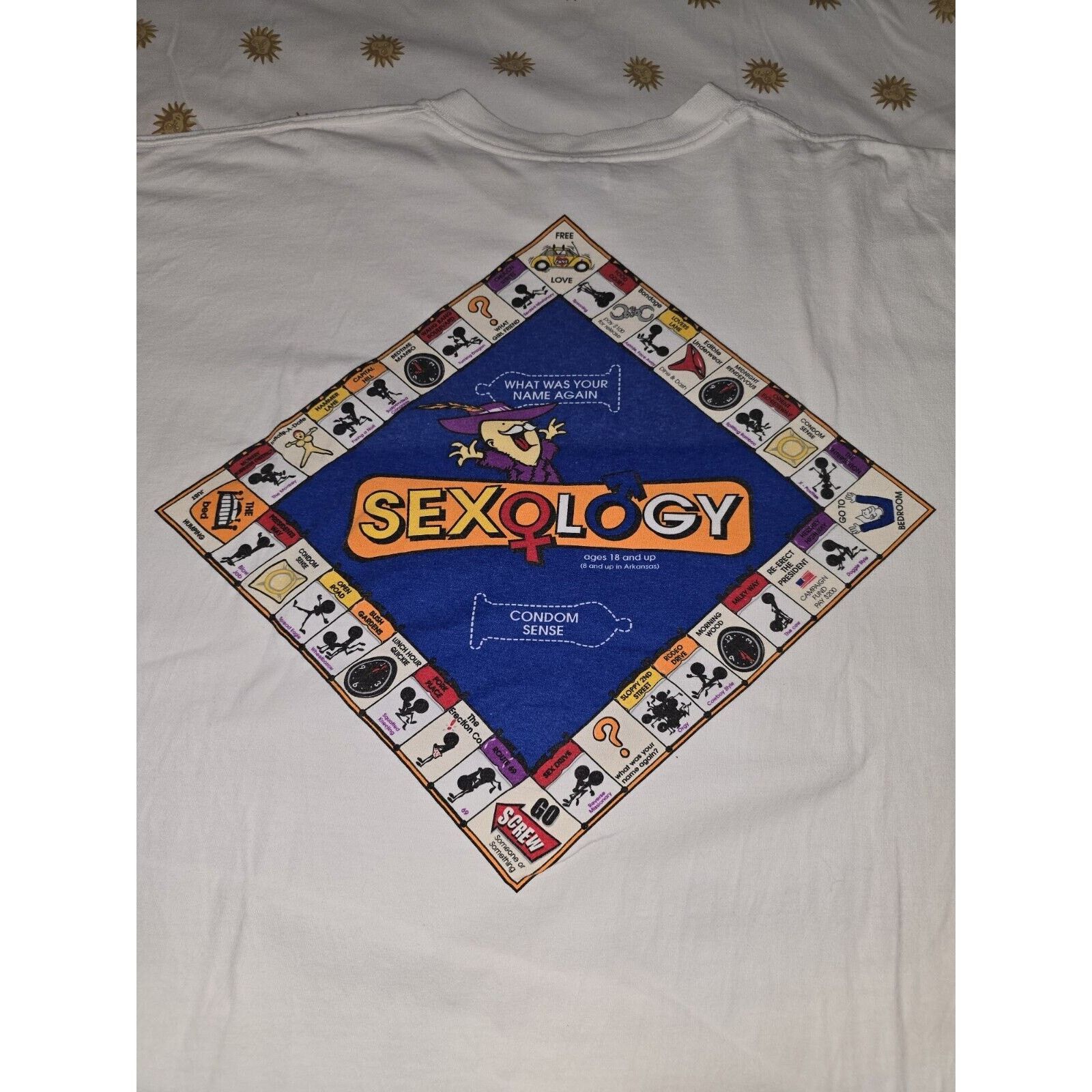 Gildan Vintage Sexology St Thomas Shirt Size US XXL / EU 58 / 5 - 3 Thumbnail