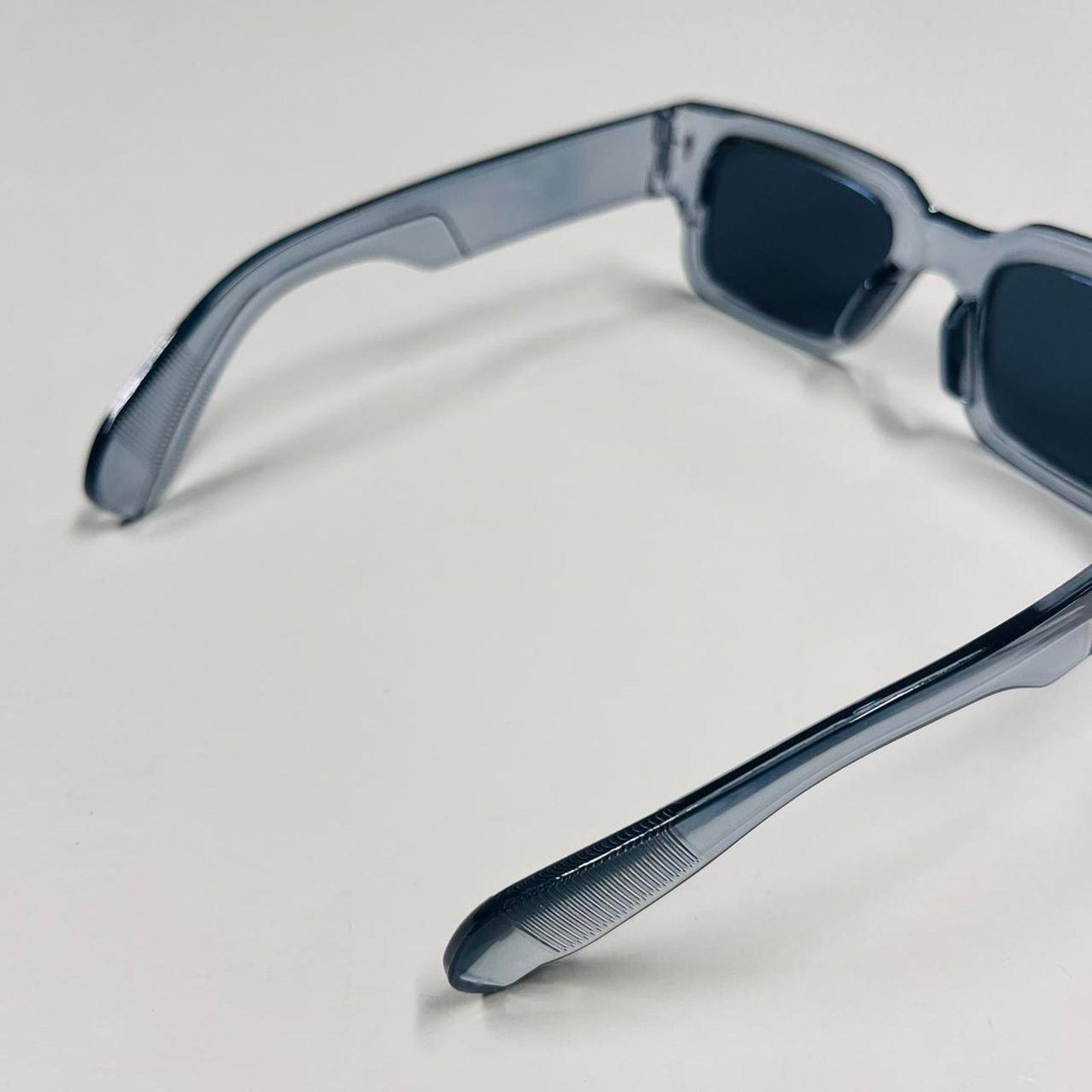 Vintage Y2k 2000s vintage style ocean blue surfer sunglasses Size ONE SIZE - 4 Thumbnail