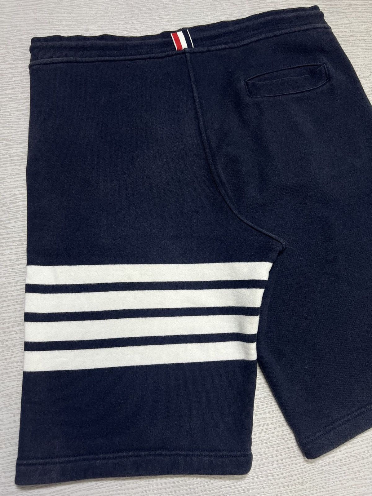 Thom Browne Thom Browne - Classic Loopback 4 Bar Sweatshorts Size US 28 / EU 44 - 11 Thumbnail