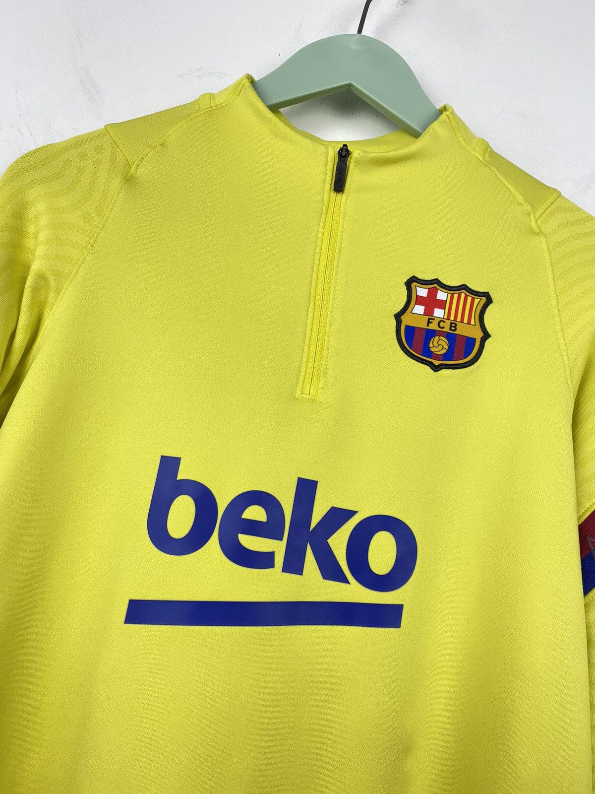 Nike Barcelona Strike Drill Top Nike Soccer Jersey Y2K Juventus Size US S / EU 44-46 / 1 - 2 Thumbnail