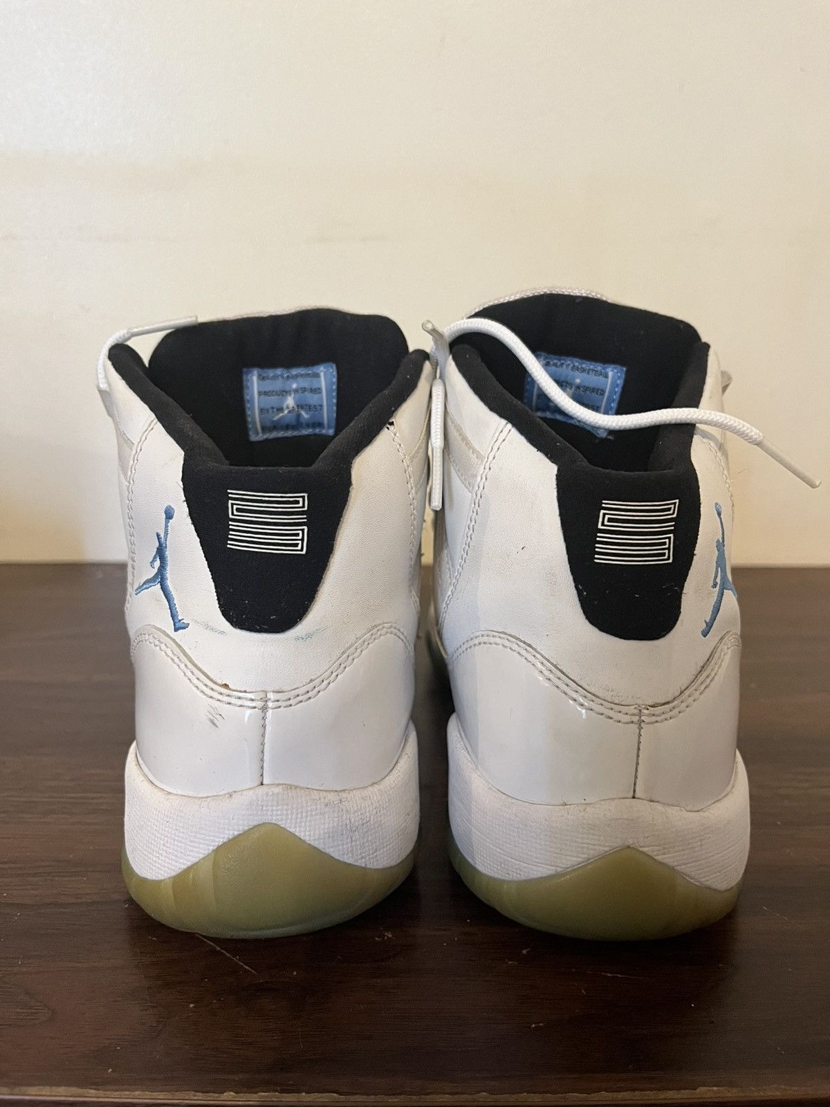 Nike Air Jordan 11 Retro Size US 6.5 / EU 39-40 - 4 Thumbnail