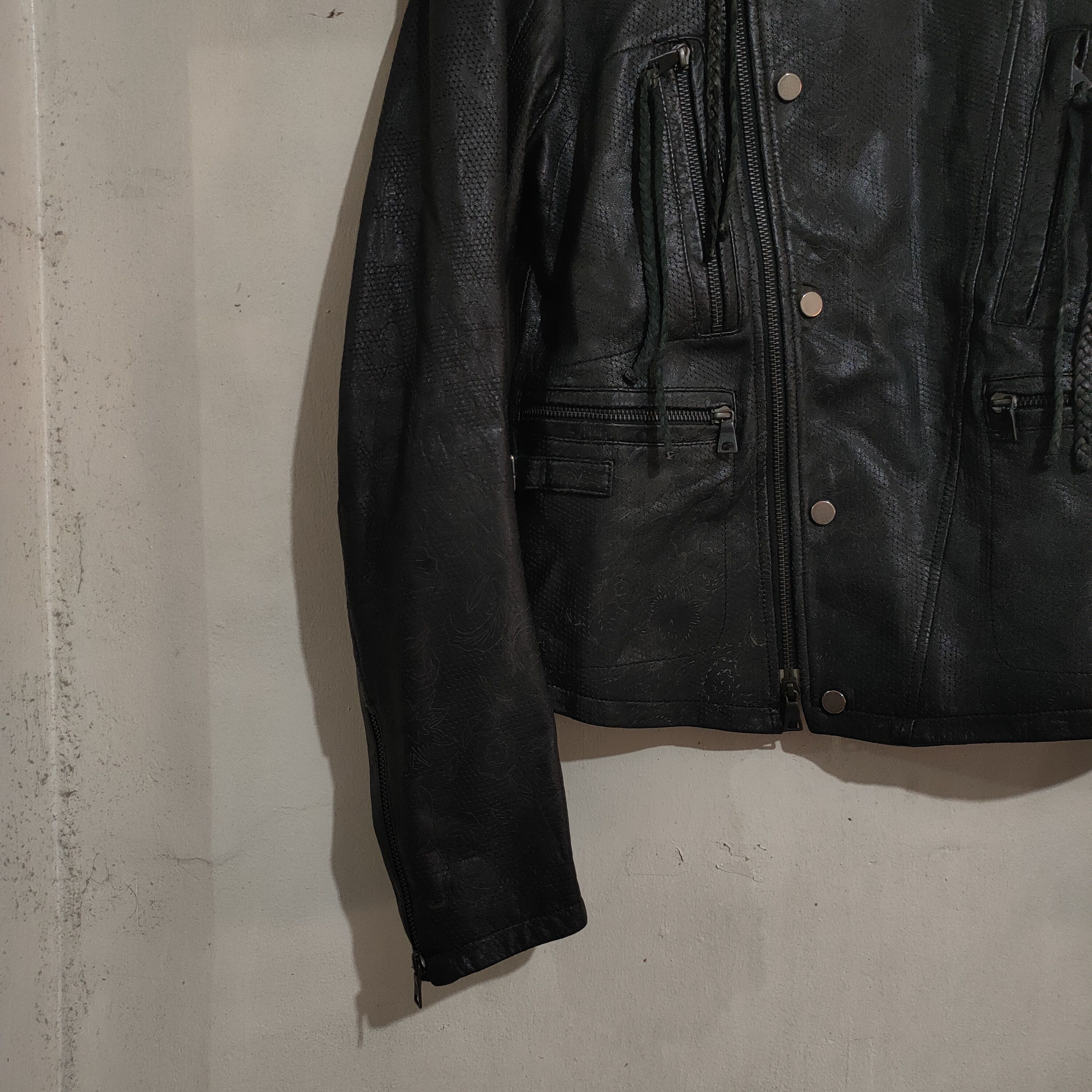 Emporio Armani Emporio Armani Size US M / EU 48-50 / 2 - 4 Thumbnail