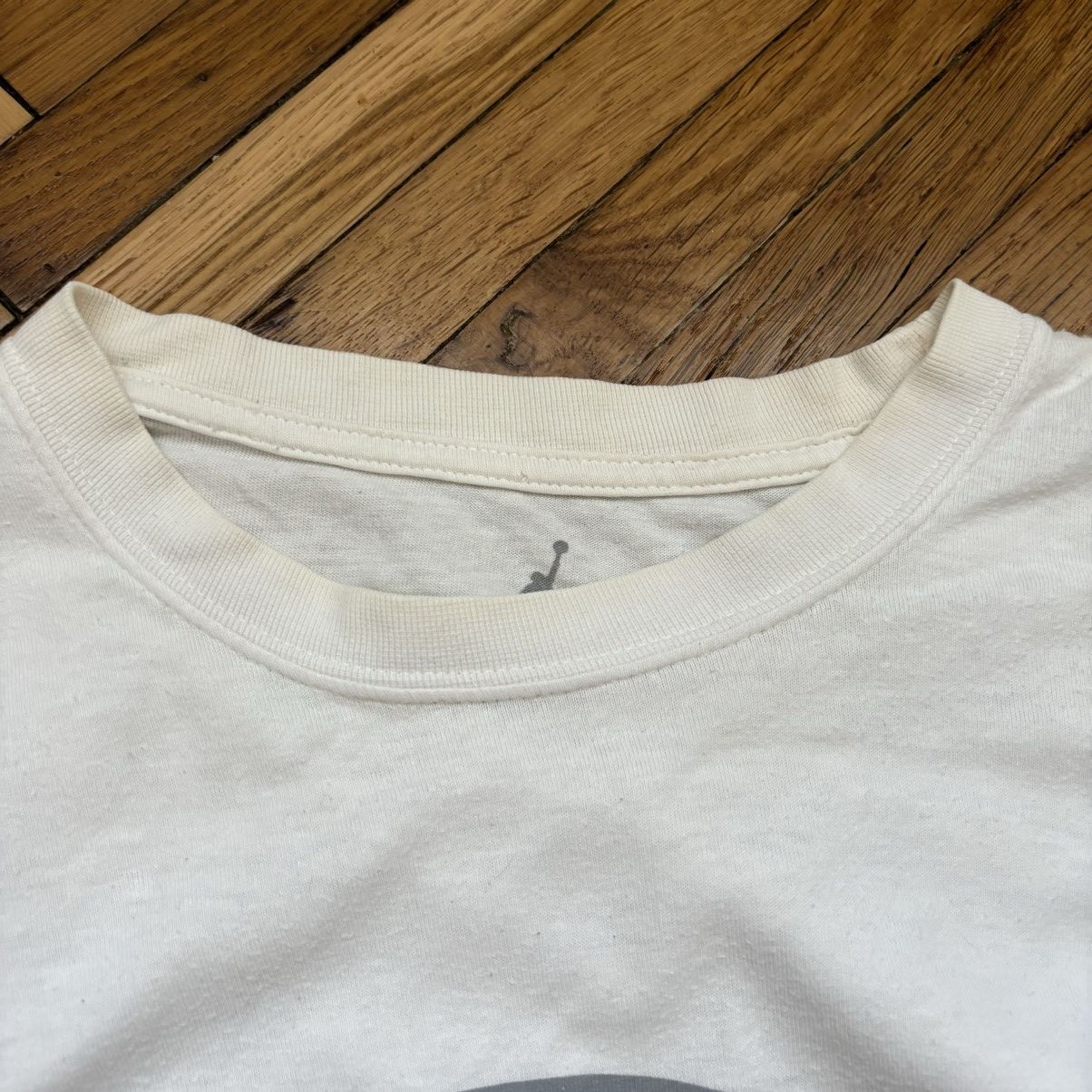 Jordan Brand × Vintage Rare Vintage Jordan T-Shirt Size US XL / EU 56 / 4 - 3 Thumbnail