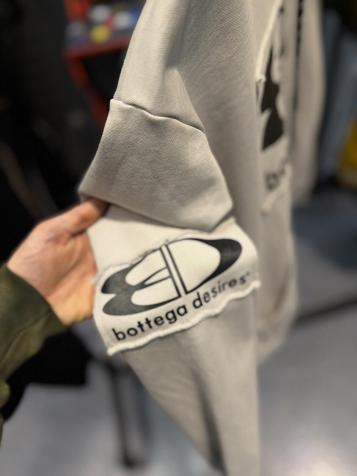 Bottega Desires Bottega Desires Grey Zip-Up Hoodie Brand New Size (XXL) Size US XXL / EU 58 / 5 - 5 Thumbnail