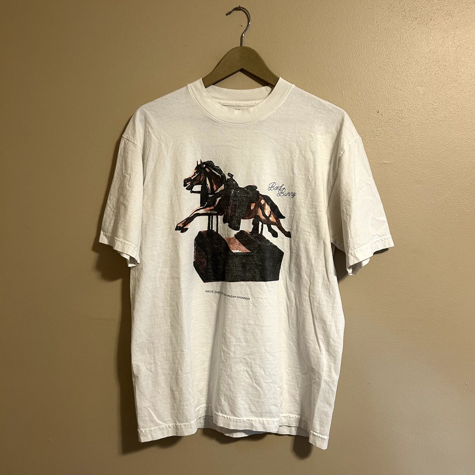 Vintage Bad Bunny Tour Merch Medium Size US M / EU 48-50 / 2 - 1 Thumbnail