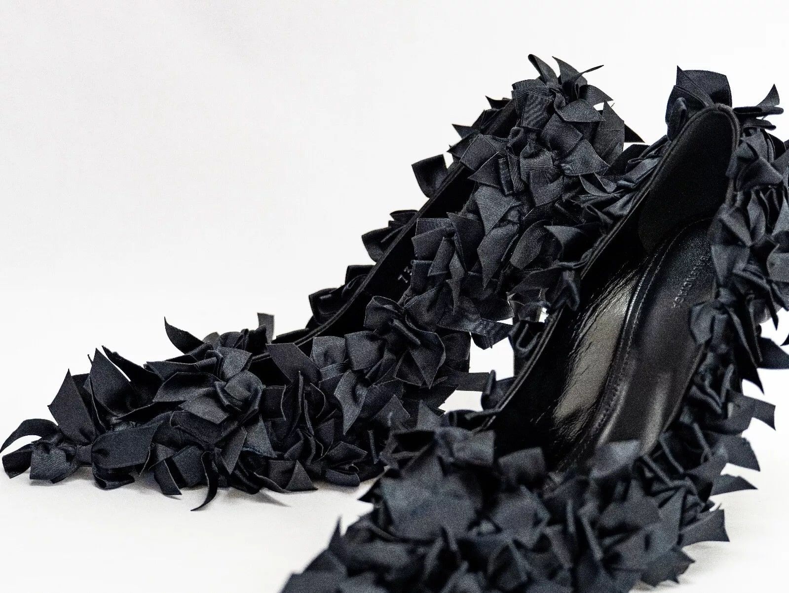 Balenciaga Balenciaga Marie Antoinette Knife Black Satin Bow Pumps Heel Size US 7.5 / IT 37.5 - 5 Thumbnail