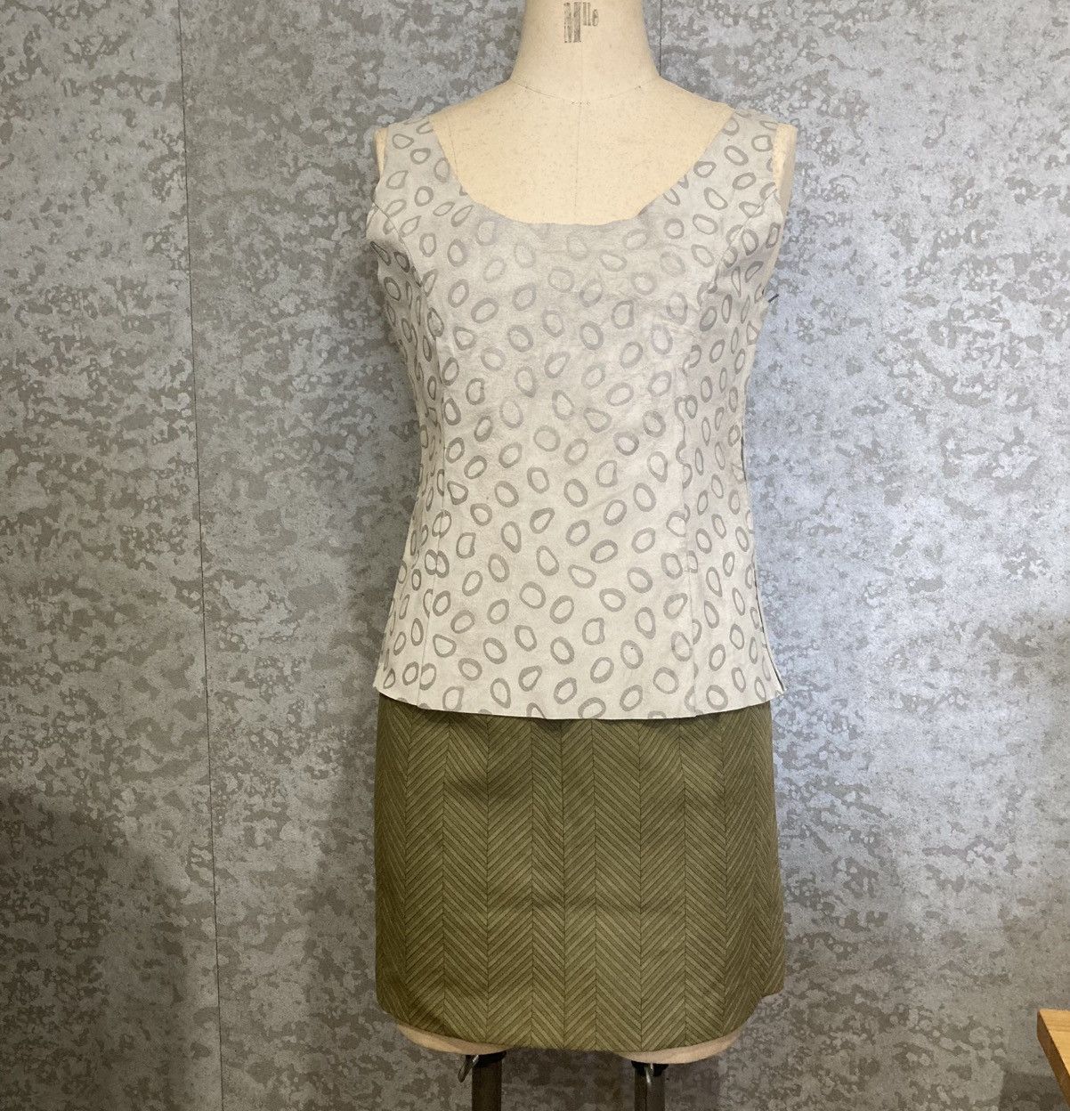 Japanese Brand 2000s Runway Pig Suede Mini Skirt Y2K Archive Leather Size 26" / US 2 / IT 38 - 1 Thumbnail