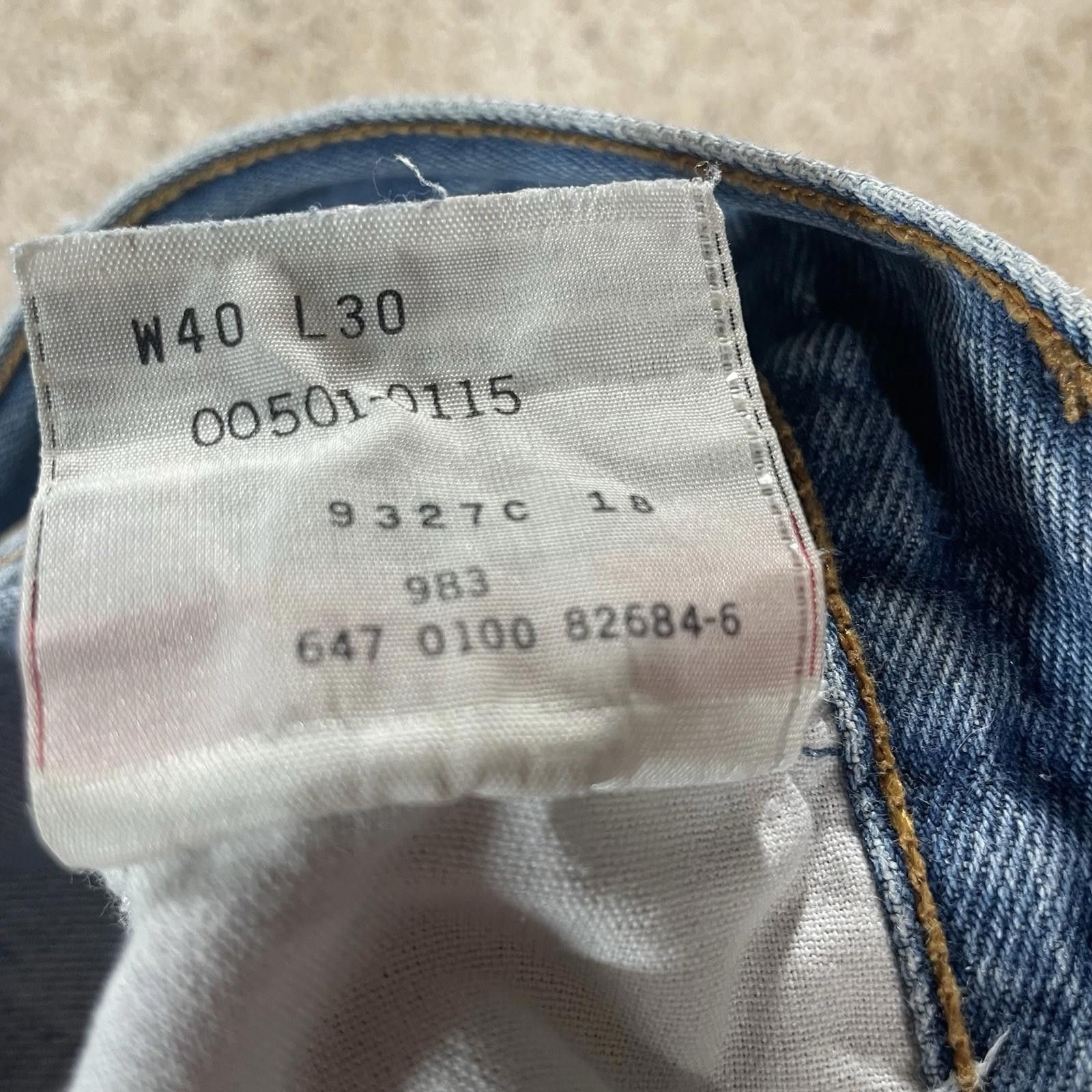 Levi's Vintage Levi's 501 Mens 40x30 ButtonFly Jeans Y2K Light Wash Size US 40 / EU 56 - 6 Thumbnail