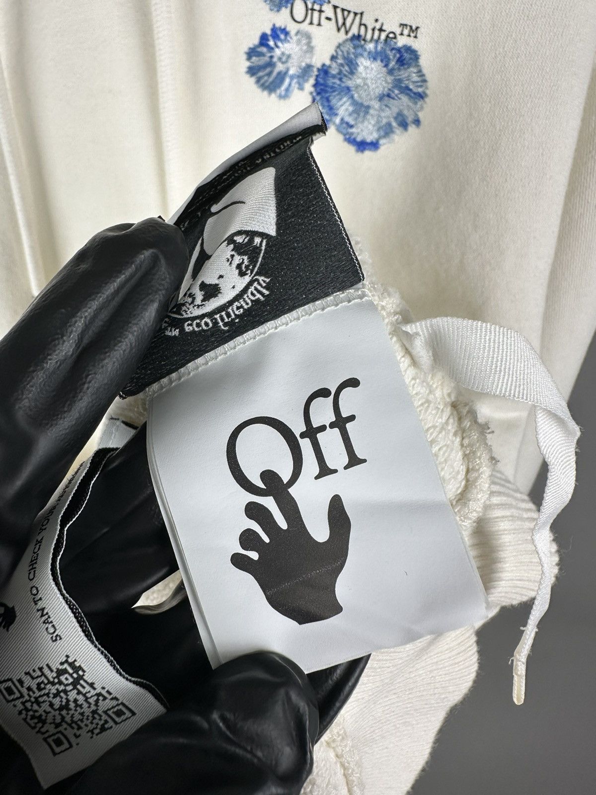 Off-White Off White - Floral Arrows Neutral Hoodie Embroidered Details Size US M / EU 48-50 / 2 - 15 Thumbnail