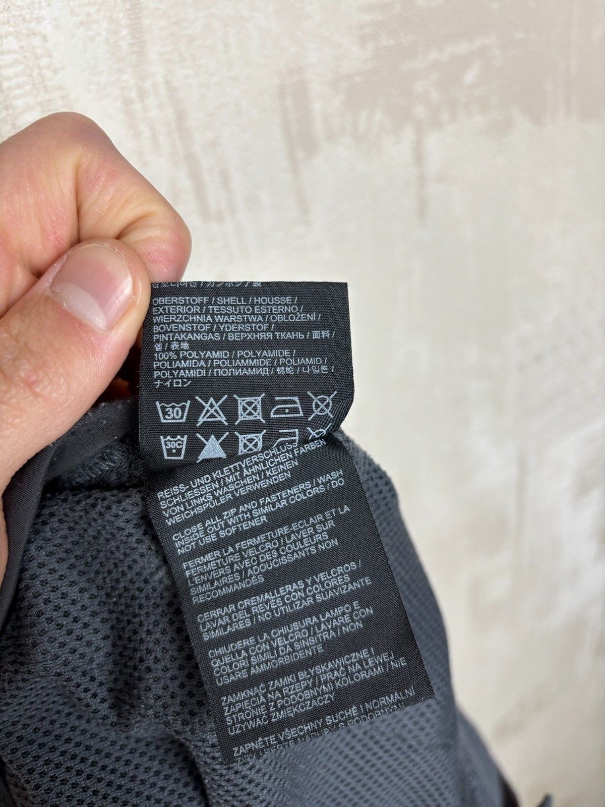 Jack Wolfskin Jack Wolfskin UV Shield Pants Outdoor Hiking UK 30 / US XS Size US 30 / EU 46 - 13 Thumbnail
