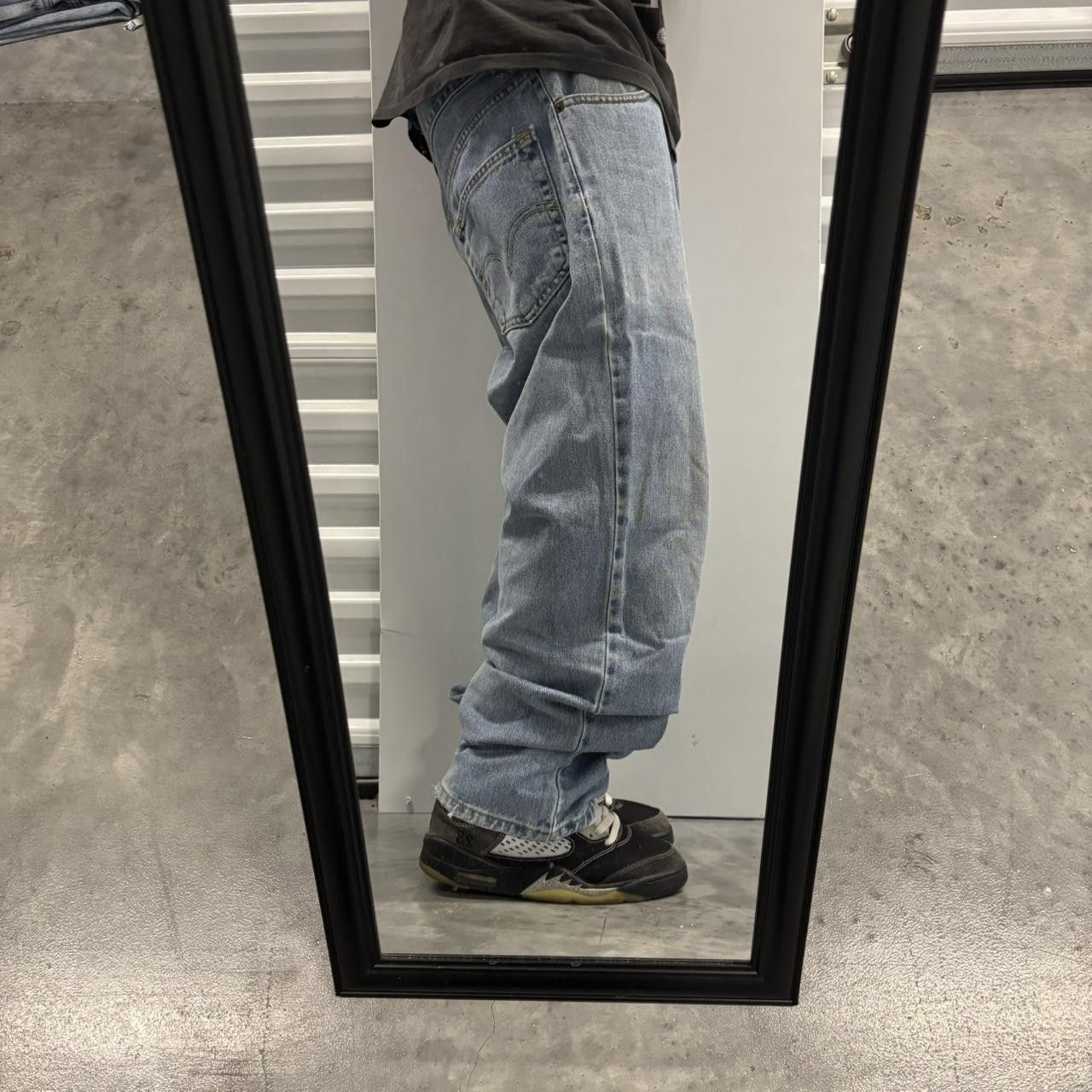 Levi's × Vintage Crazy Vintage Y2K/2000s Baggy Levi’s Light Wash Skater Denim Jeans! Size US 36 / EU 52 - 2 Thumbnail